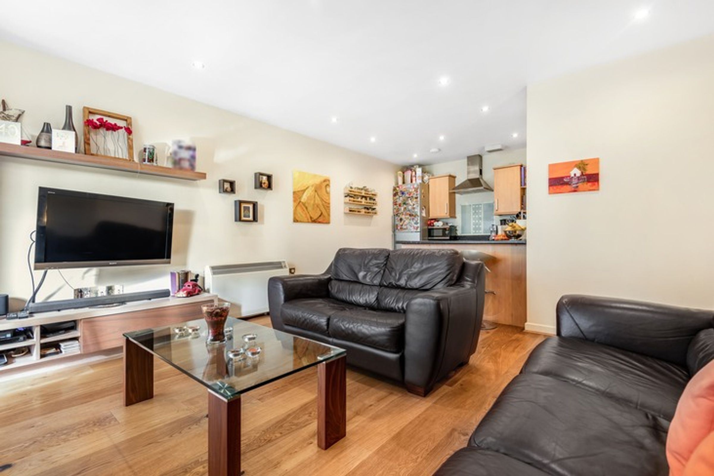 SE11 6HR 2 bedroom apartment in Lambeth Share to Buy