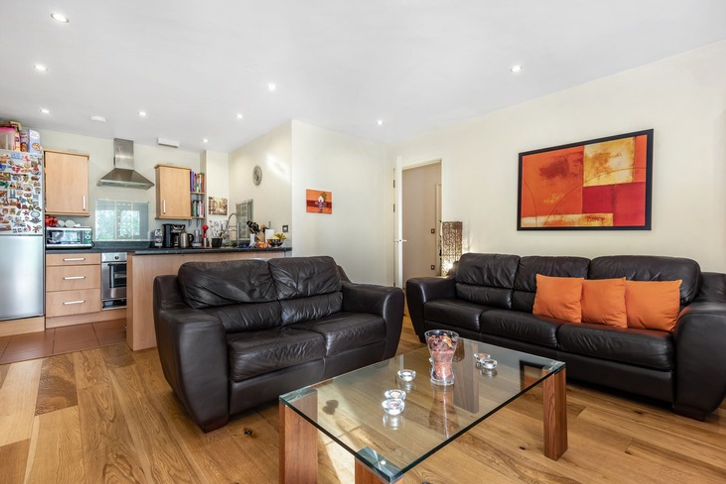 SE11 6HR 2 bedroom apartment in Lambeth Share to Buy