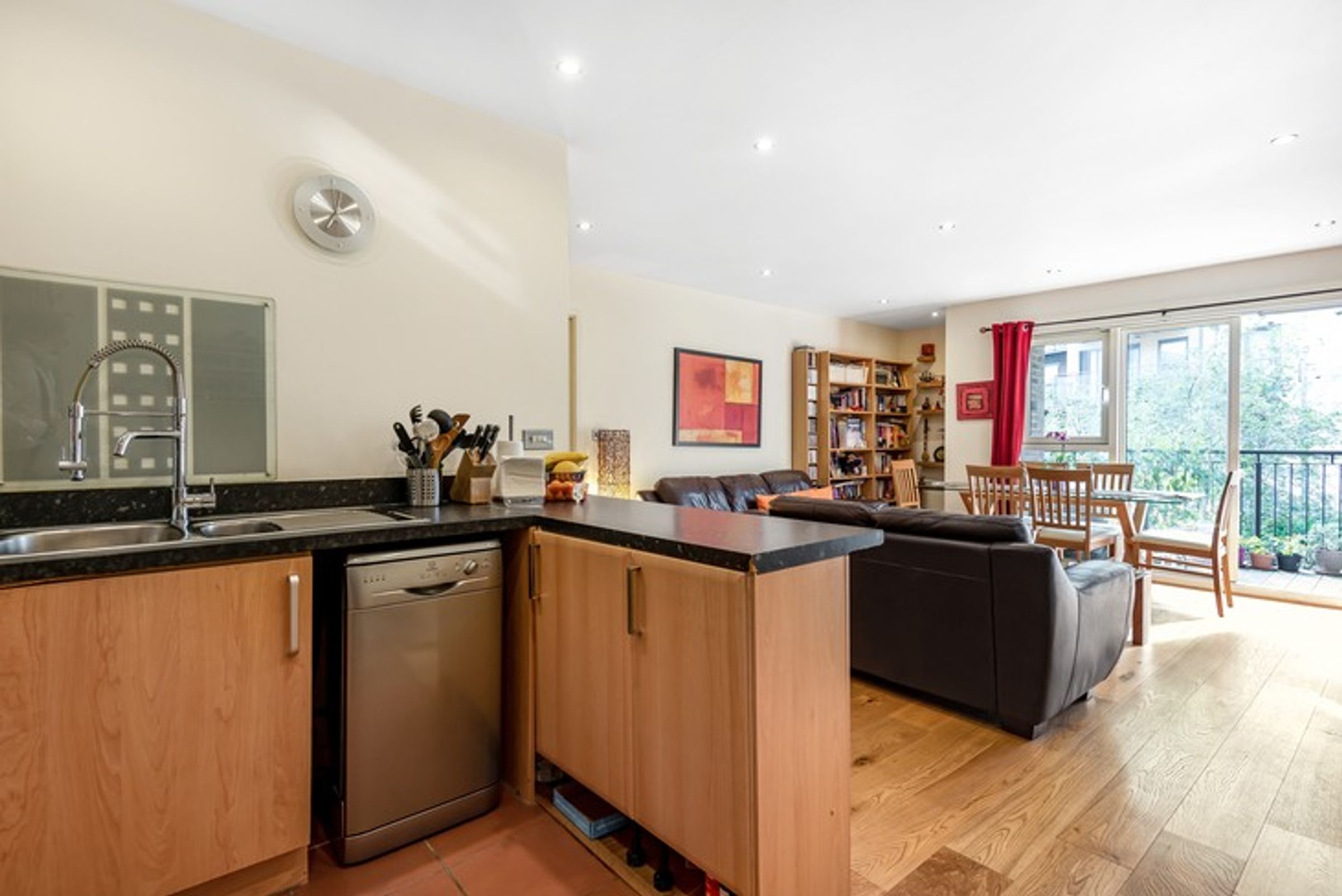 SE11 6HR 2 bedroom apartment in Lambeth Share to Buy