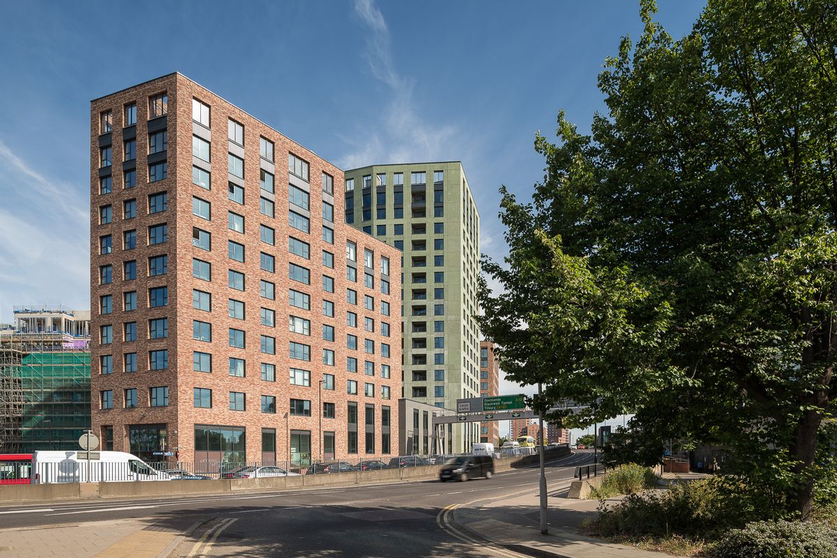 Leaside Lock, BromleybyBow, E3 3EA 2 bed apartment in Tower Hamlets