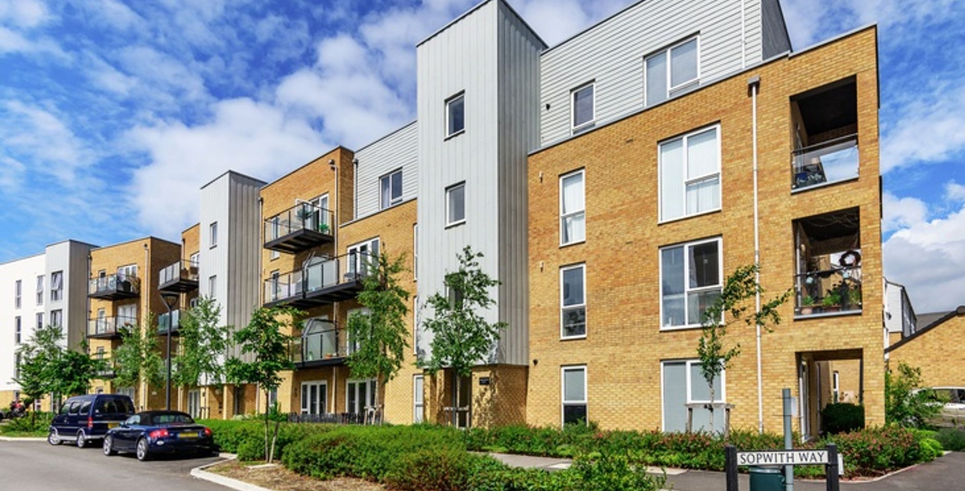 KT15 2FU 2 bedroom apartment in Addlestone Share to Buy