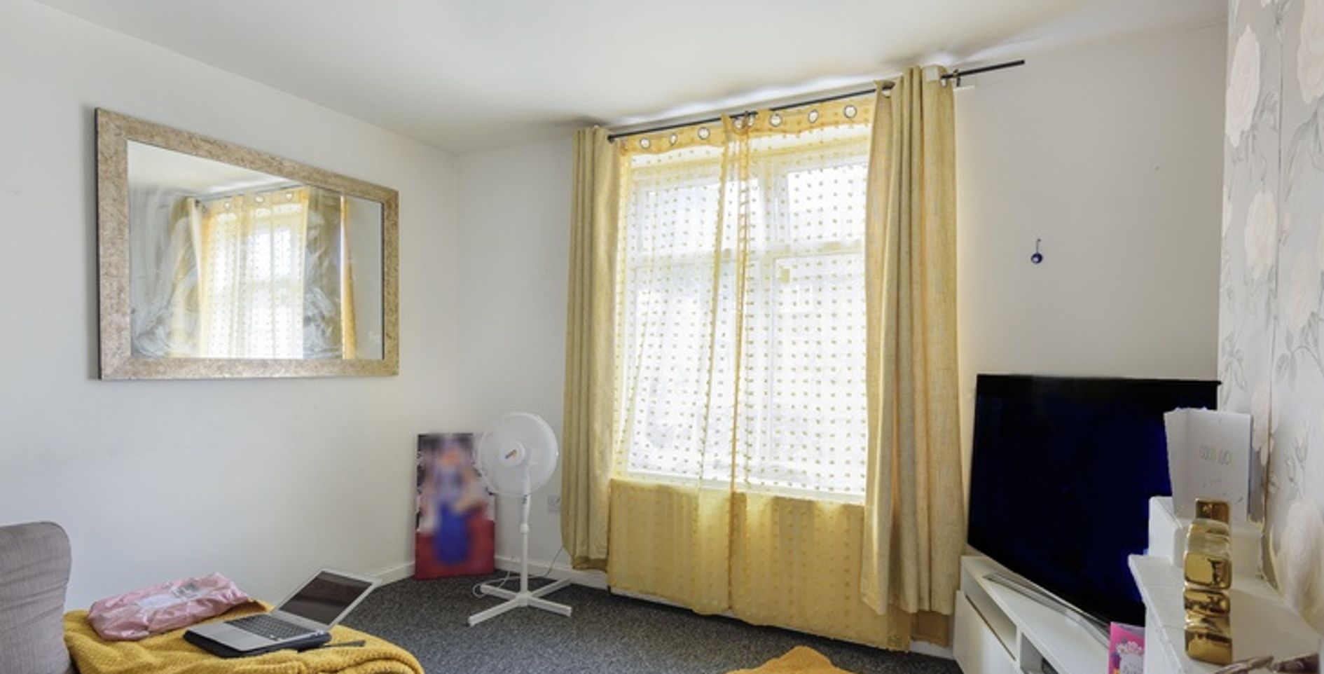 RM9 6BX 2 bedroom house in Dagenham Share to Buy