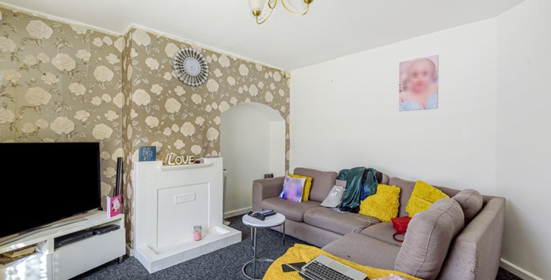 RM9 6BX 2 bedroom house in Dagenham Share to Buy