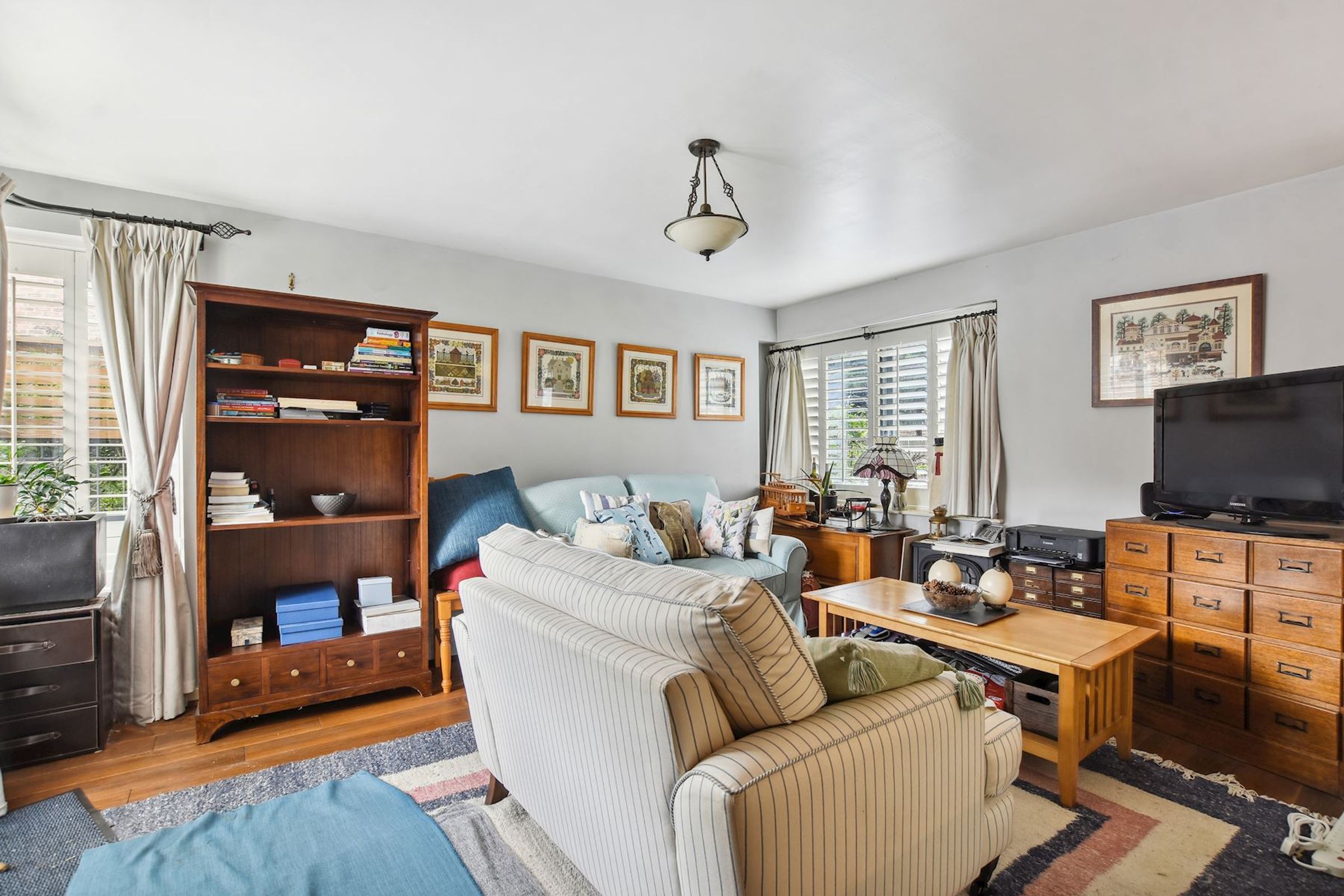 NW9 5BF 2 bedroom apartment in Share to Buy