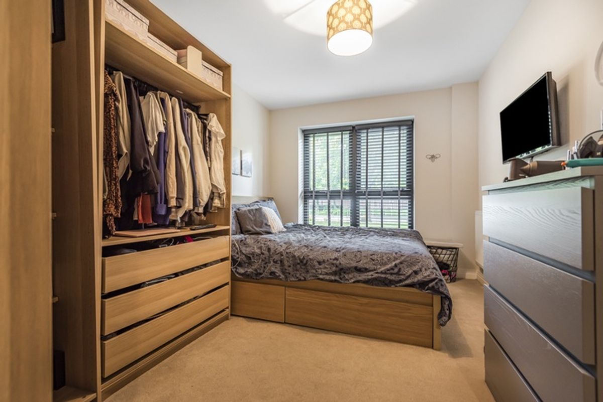 AL7 1GR 2 bedroom apartment in Welwyn Garden City Share to Buy