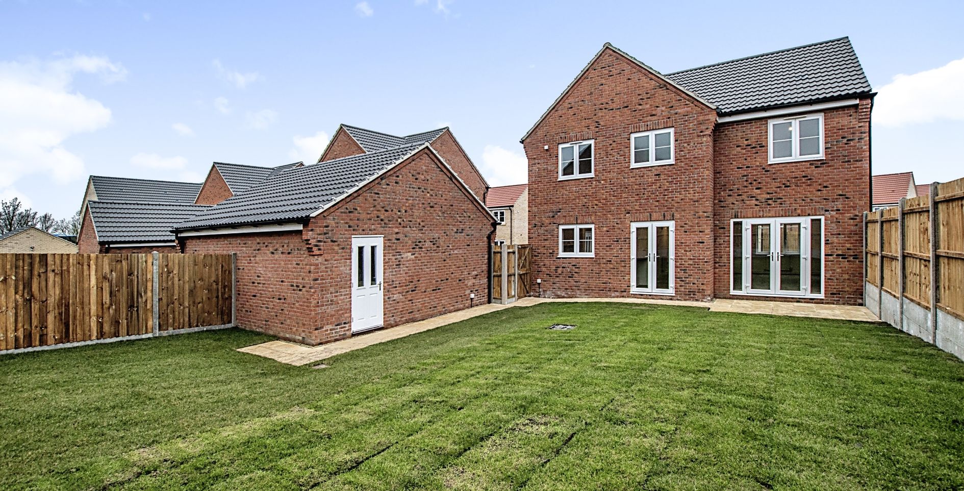 Bowlers Green, HoptononSea, NR31 9AH 2 bed house in Hopton on Sea