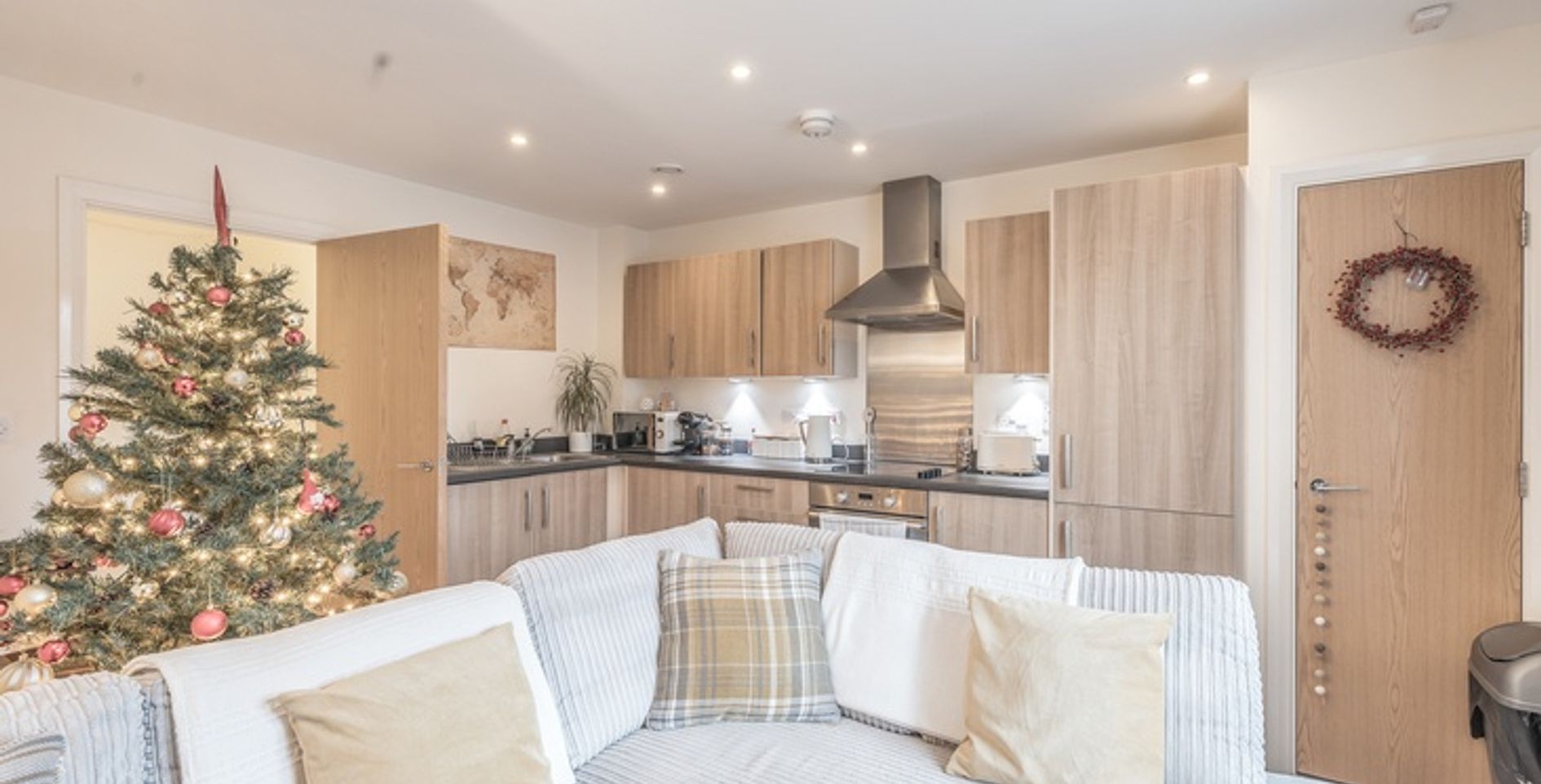 KT17 1SN 1 bedroom apartment in Epsom Share to Buy