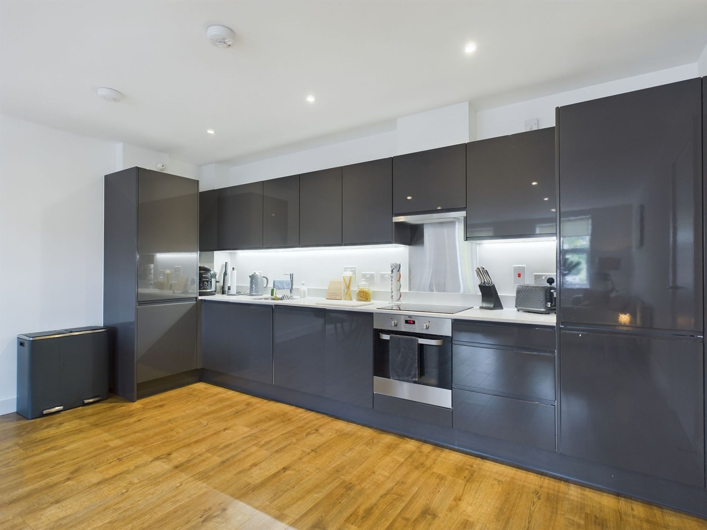 WD23 2EN 1 bedroom apartment in Bushey Hertfordshire Share to Buy