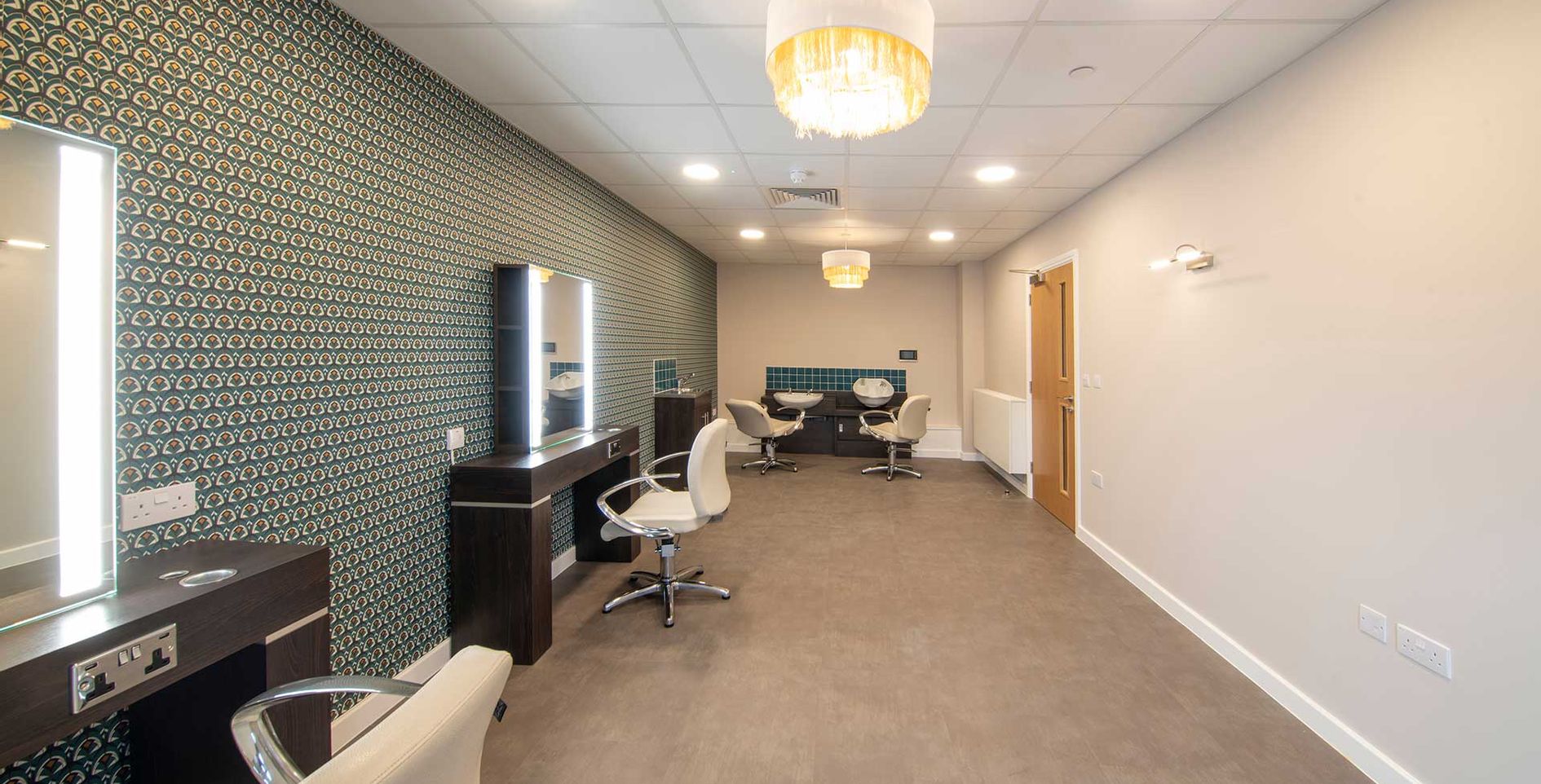 Monaveen, PO20 3AR 2 bed apartment in Eastergate West Sussex