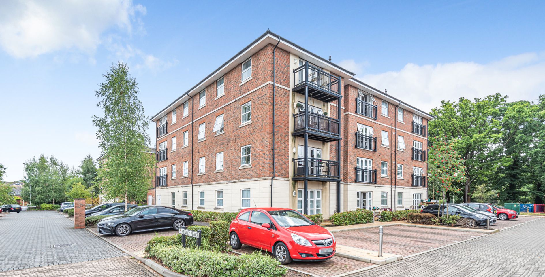 GU14 6FZ 2 bedroom apartment in Farnborough Hampshire Share to Buy