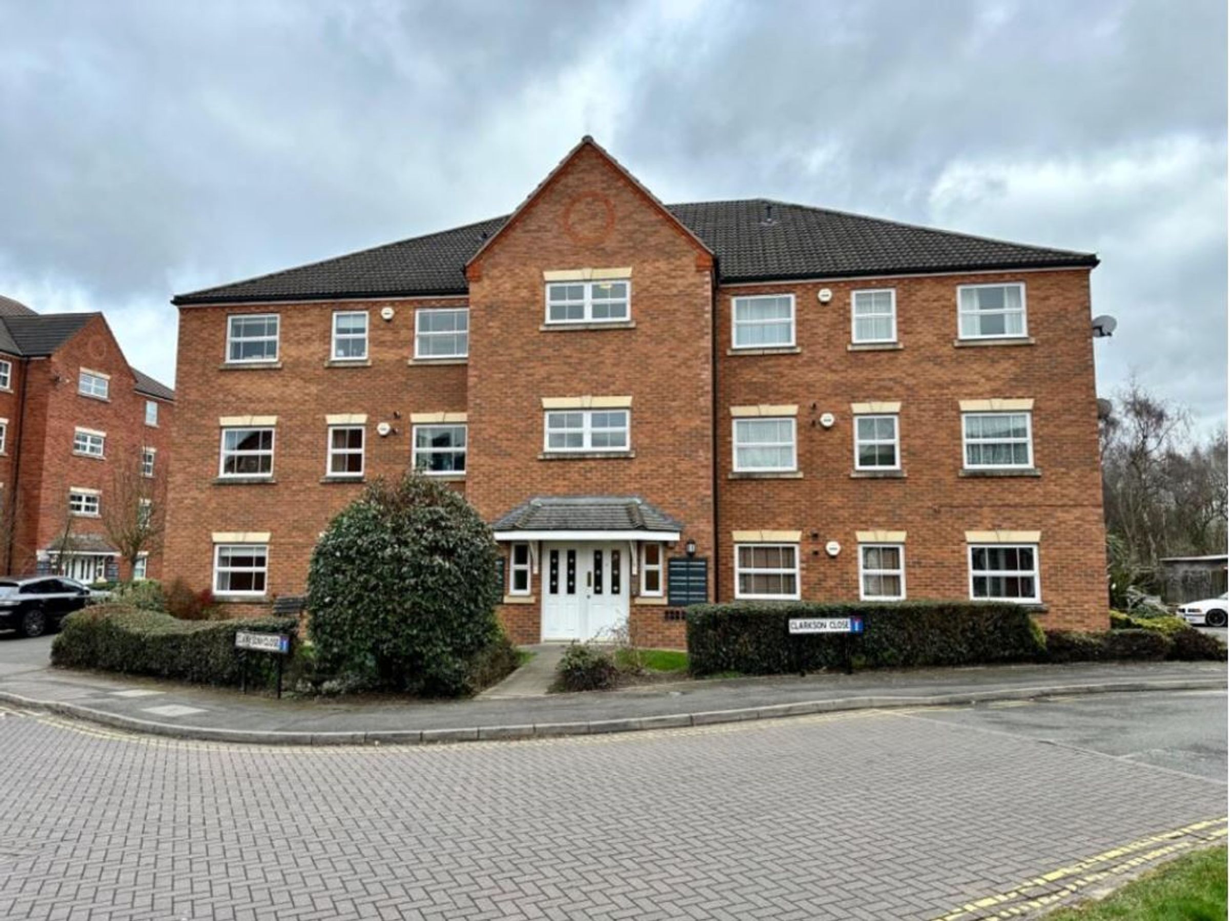 CV11 4BA 2 bedroom apartment in Nuneaton Warwickshire Share to Buy