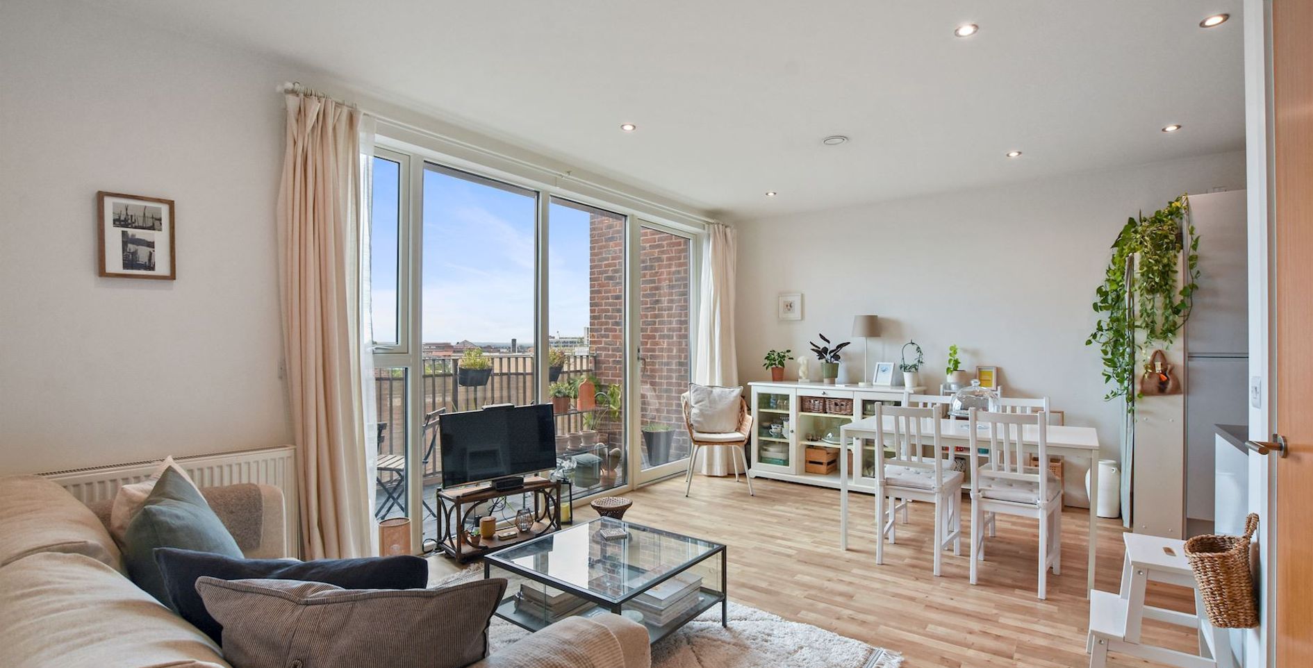 TW3 4FE 1 bedroom apartment in Hounslow Share to Buy