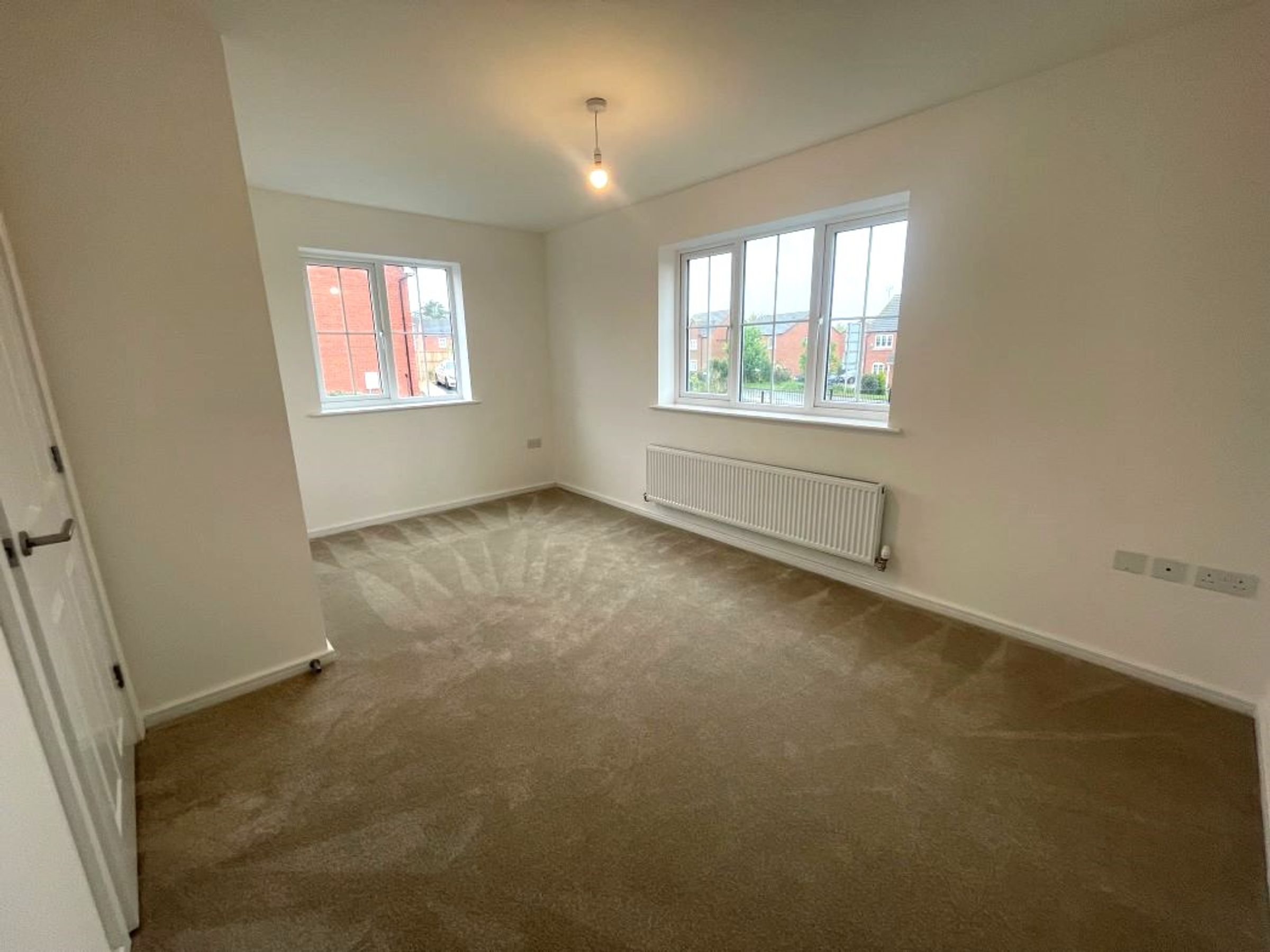 Waterloo Road, Bidford on Avon, B50 4PU 2 bed house in BidfordonAvon Warwickshire Share