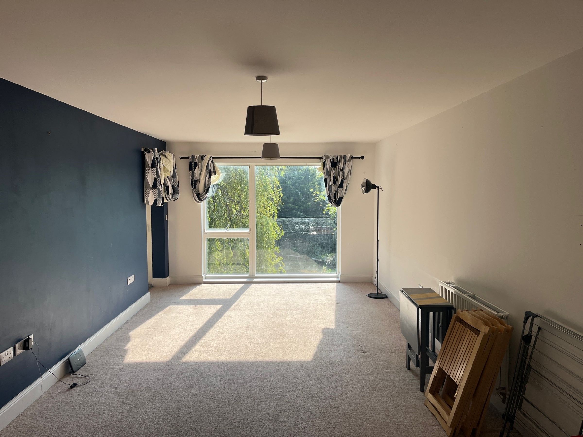RG12 9AT 2 bedroom apartment in Bracknell Bracknell Forest Share to Buy