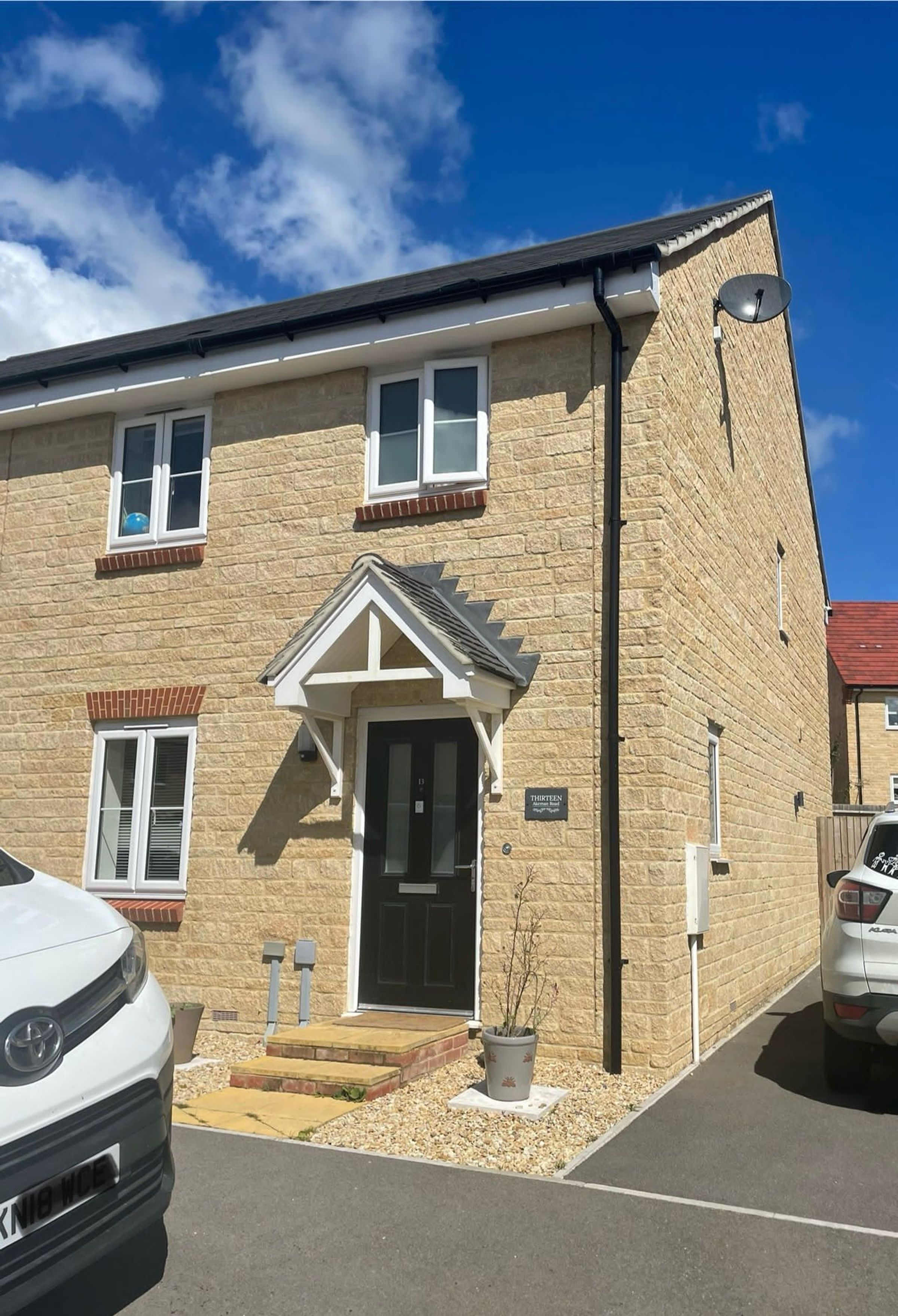 OX29 6AF 3 bedroom house in Witney Oxfordshire Share to Buy