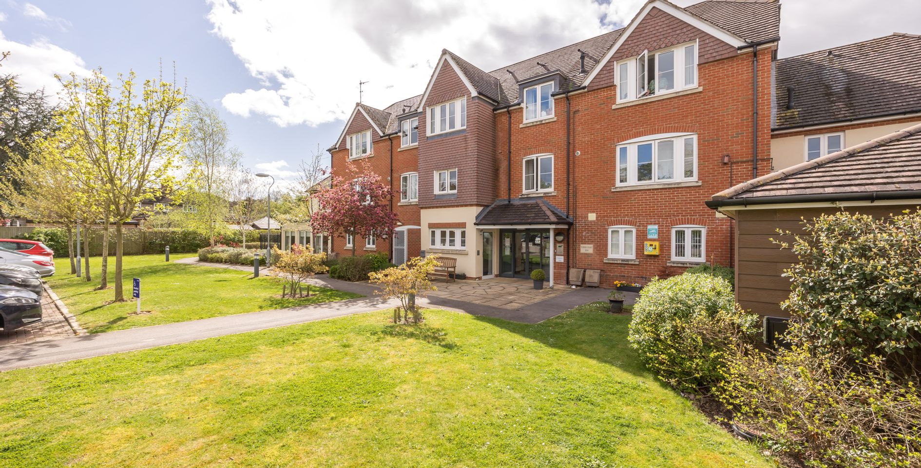 ReSales, RG8 0DN 1 bed apartment in Goring Oxfordshire Share to Buy