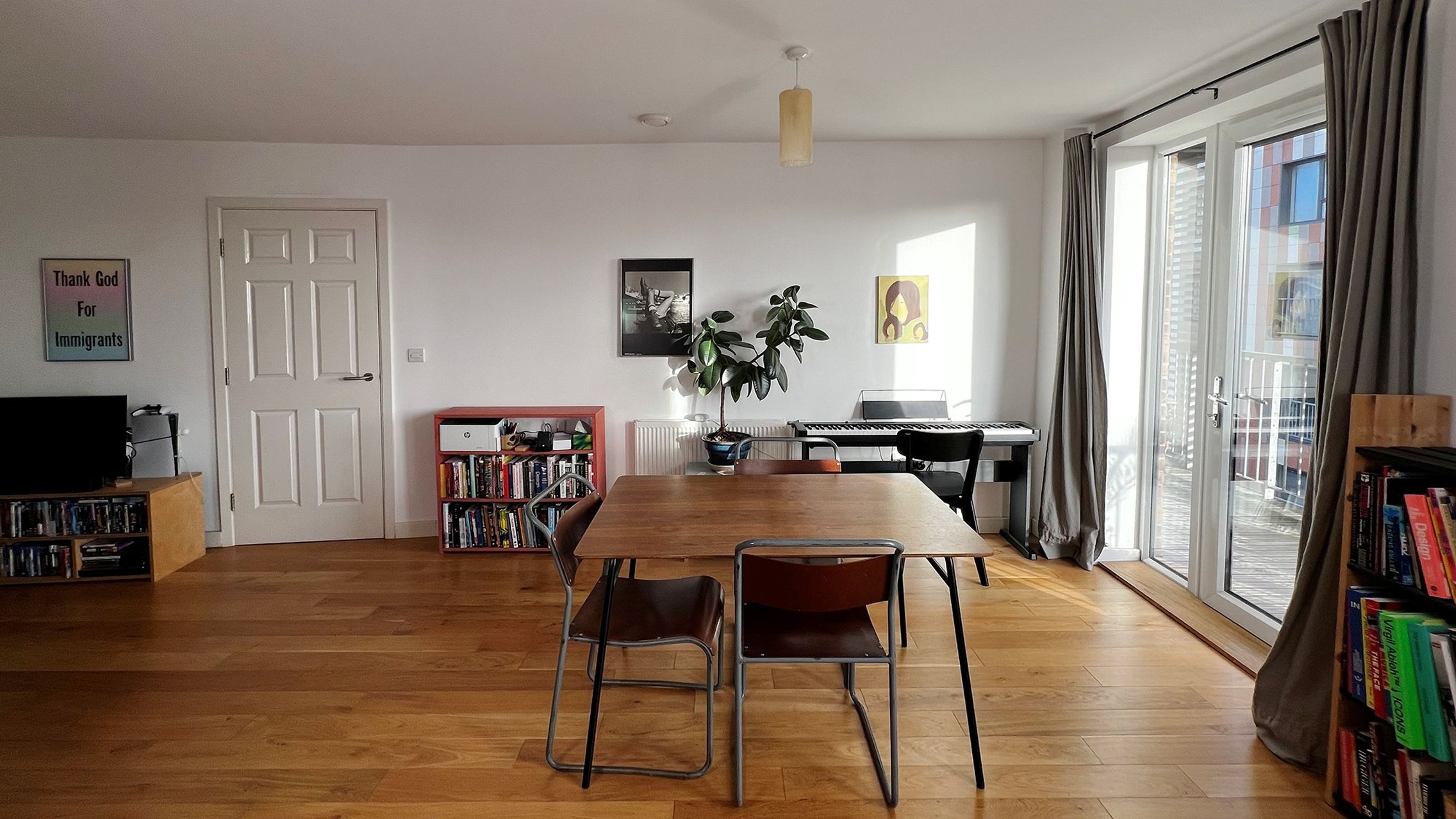 Property photo 11 of 14 for Gallagher House, 15 Collent Street