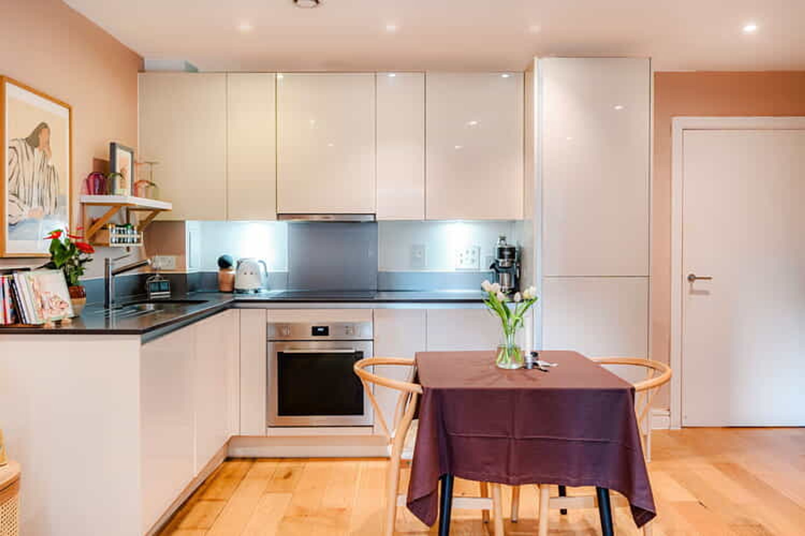 Property photo 5 of 17 for Bradley Road, Clapham