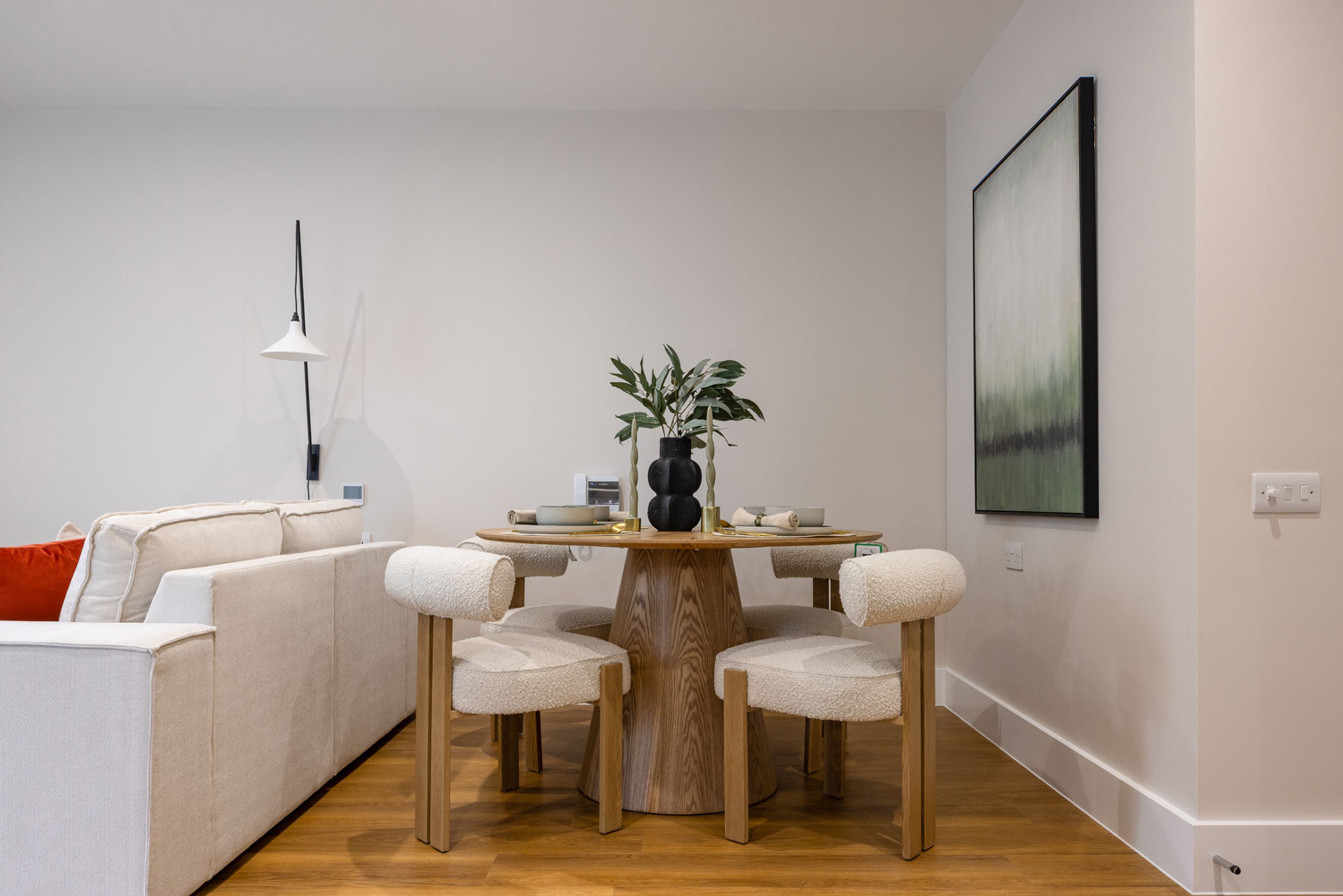 Property photo 7 of 22 for 46 Lower Road, Rotherhithe