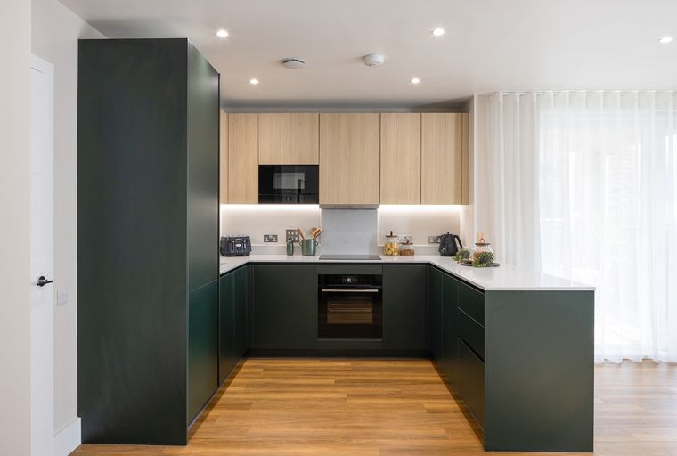 Property photo 6 of 22 for 46 Lower Road, Rotherhithe