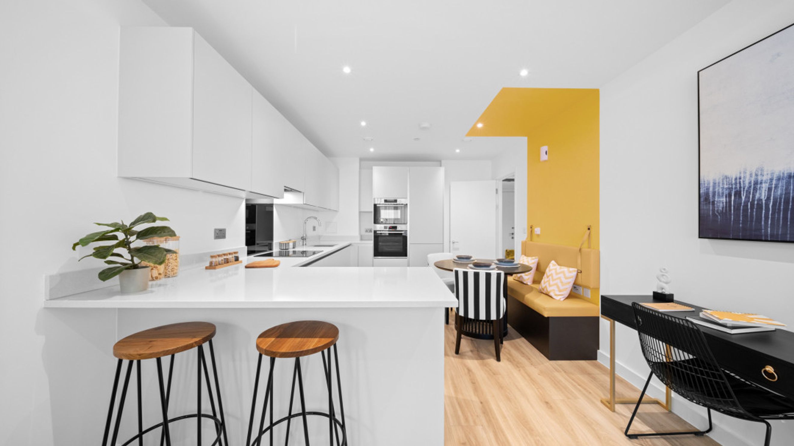 Property photo 2 of 10 for 6 Witan Street