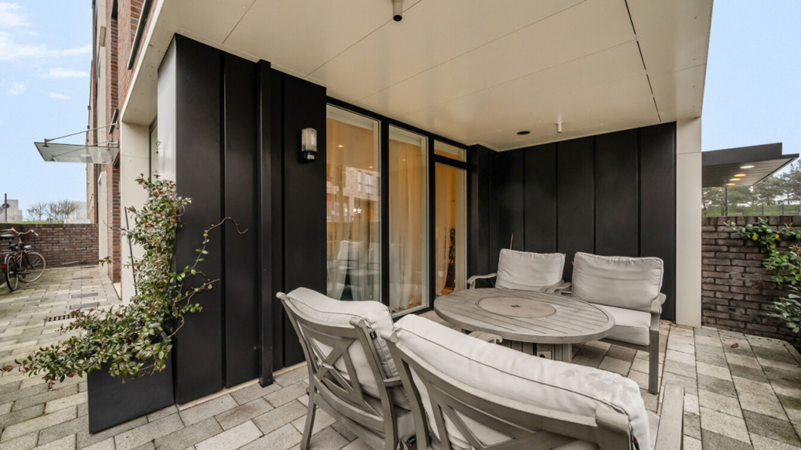 Property photo 16 of 34 for Cadence Way, Stratford,  