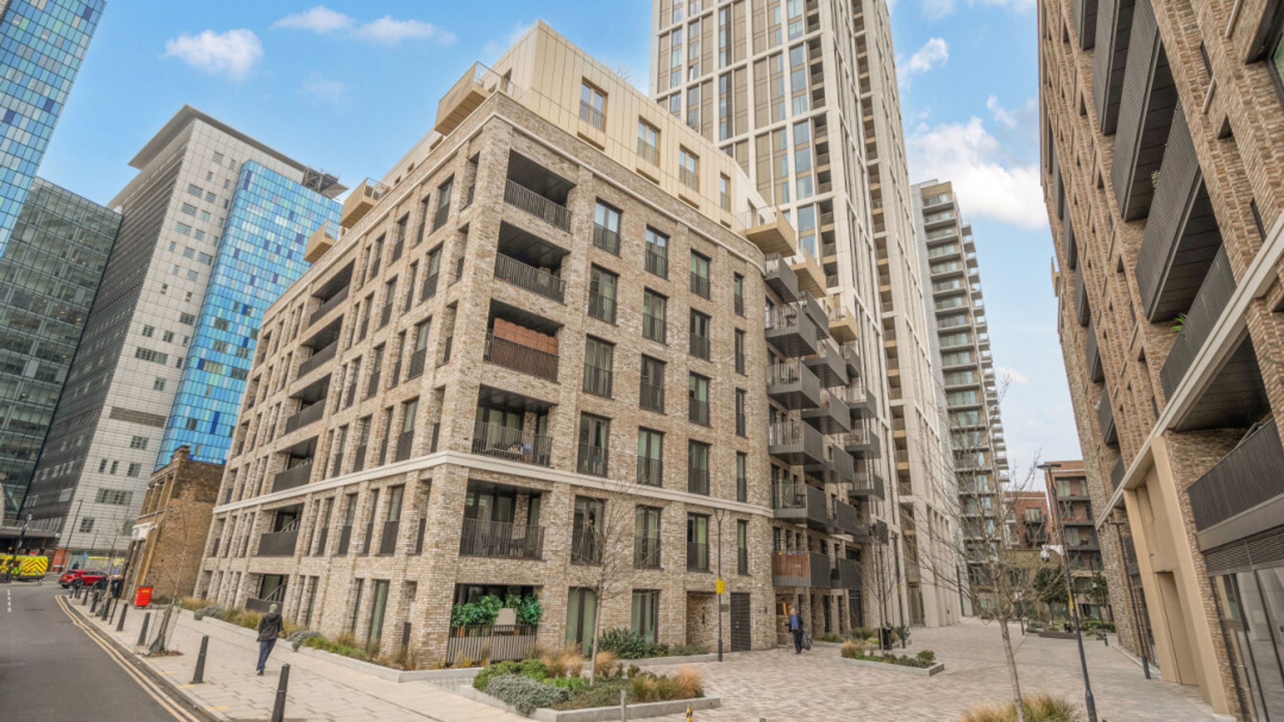 Property photo 17 of 34 for Chiffon Apartments, 3 Cendal Crescent, Whitechapel,  