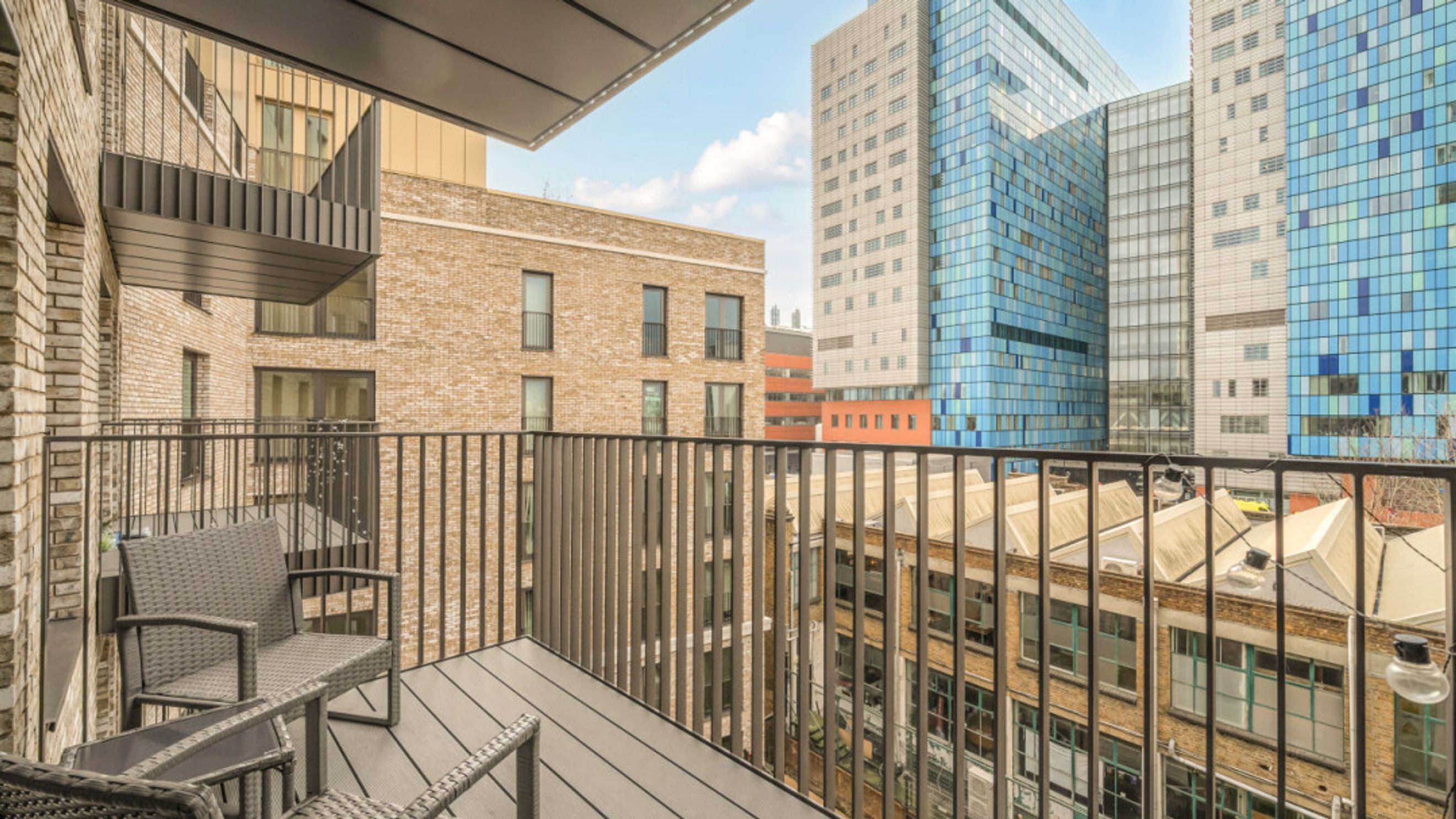 Property photo 32 of 34 for Chiffon Apartments, 3 Cendal Crescent, Whitechapel,  