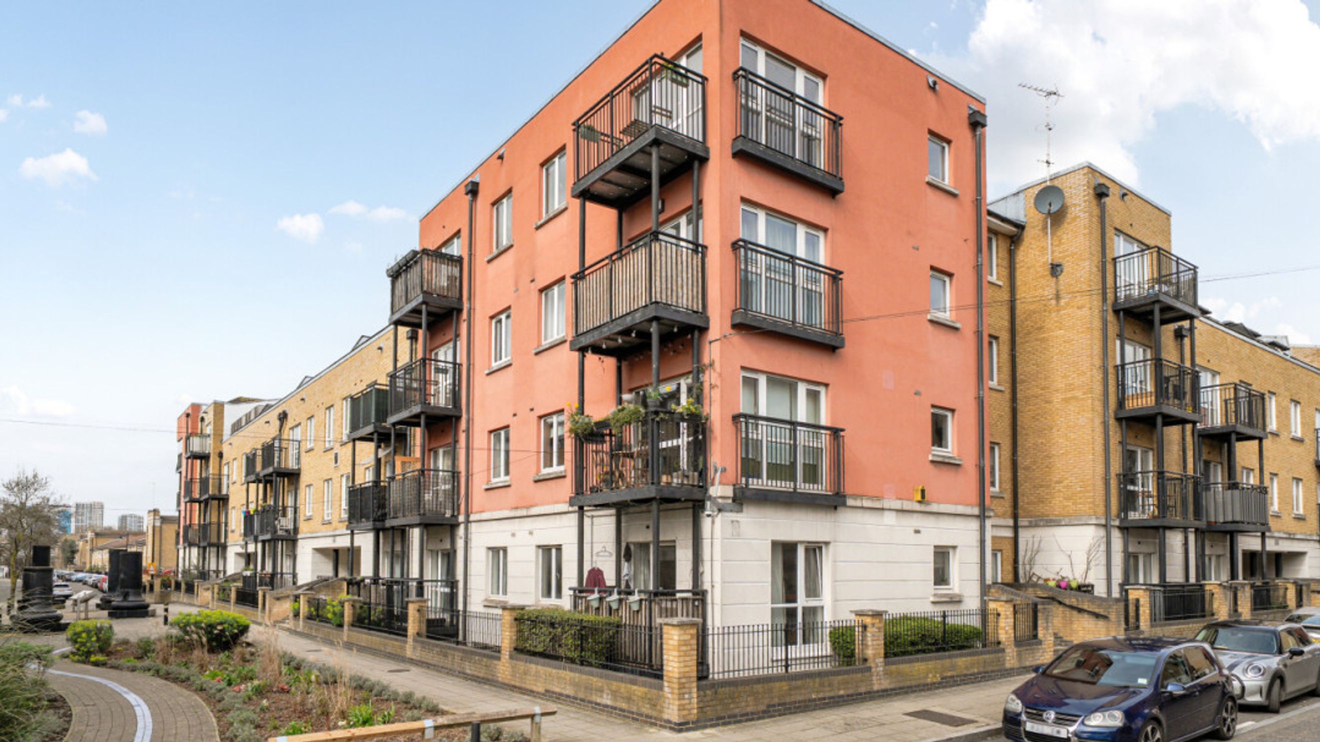 Property photo 17 of 34 for Candle Street, Stepney,  