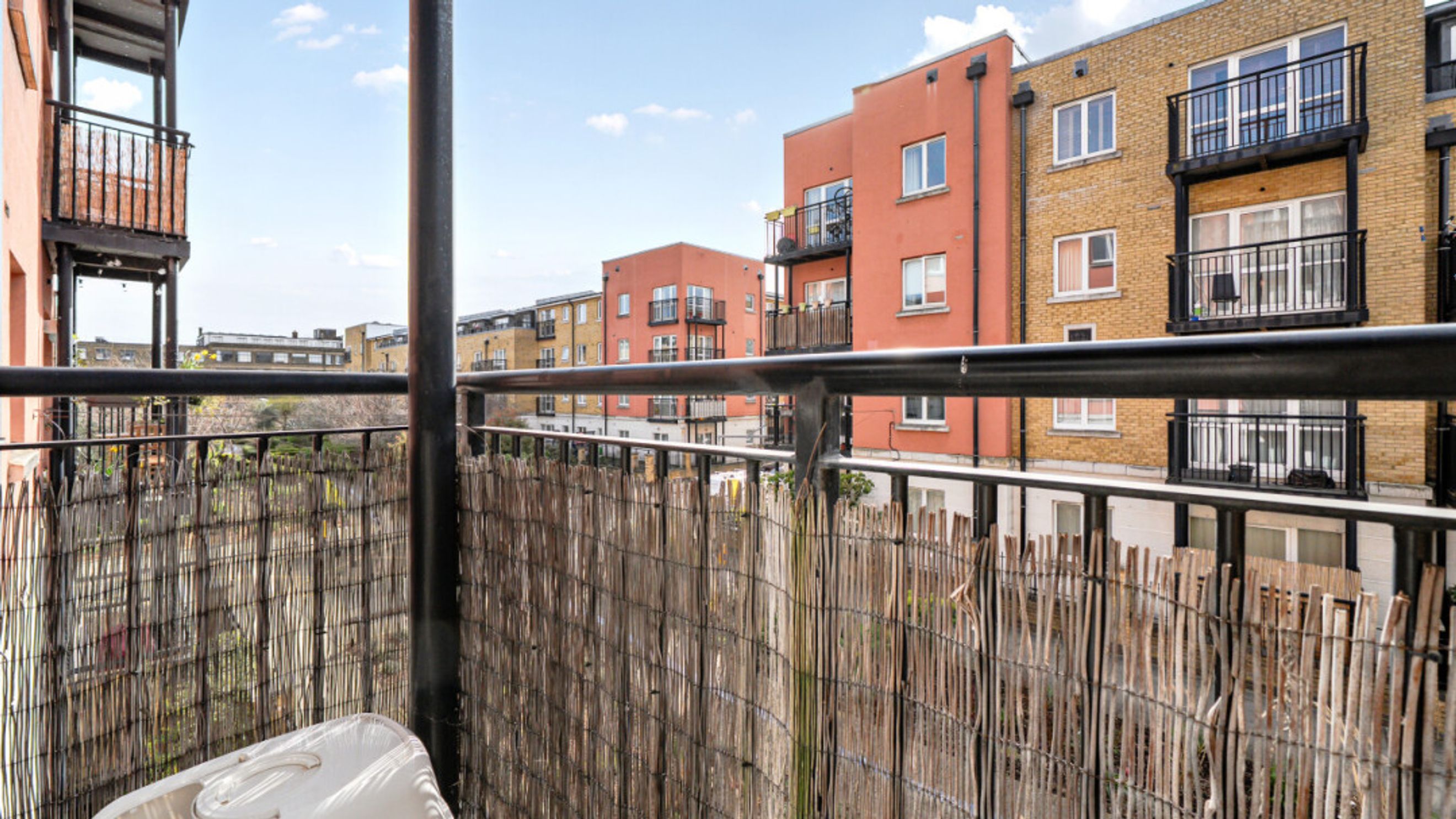 Property photo 15 of 34 for Candle Street, Stepney,  