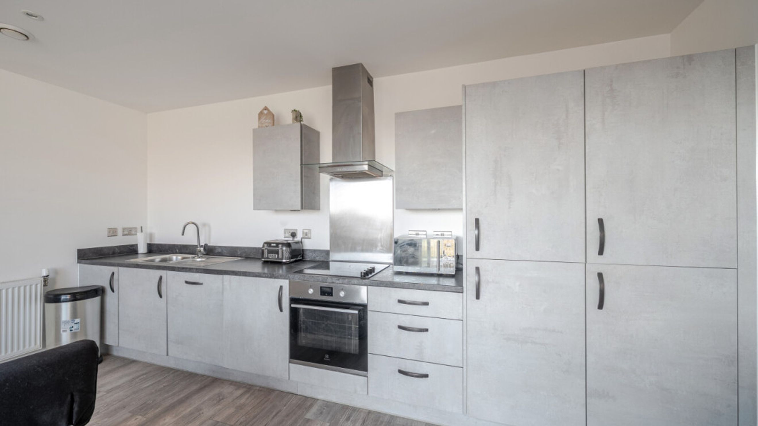 Property photo 3 of 30 for Newport House, Rainham,  