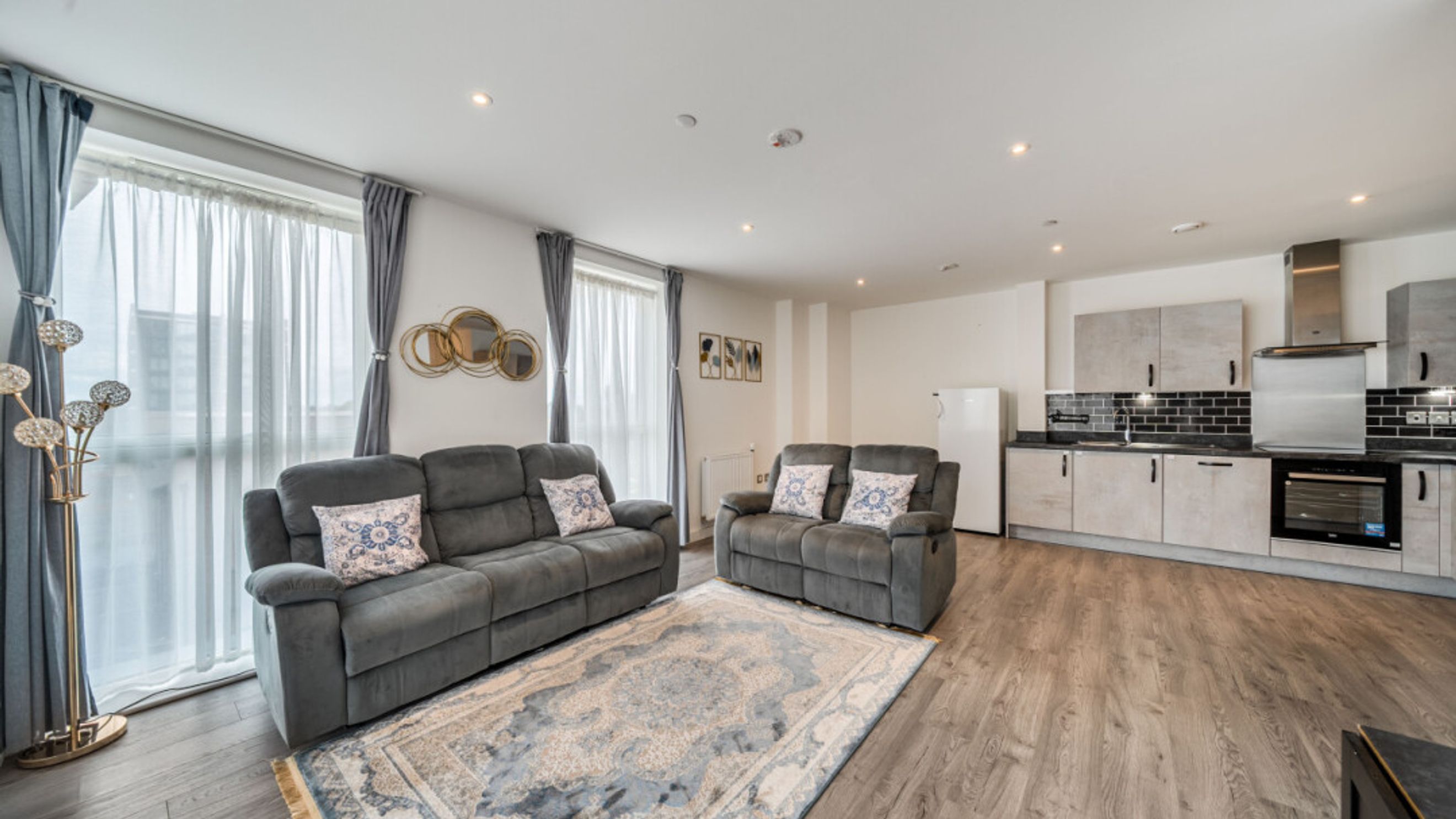 Property photo 2 of 27 for Verona House, Versailles Road, Beam Park,  