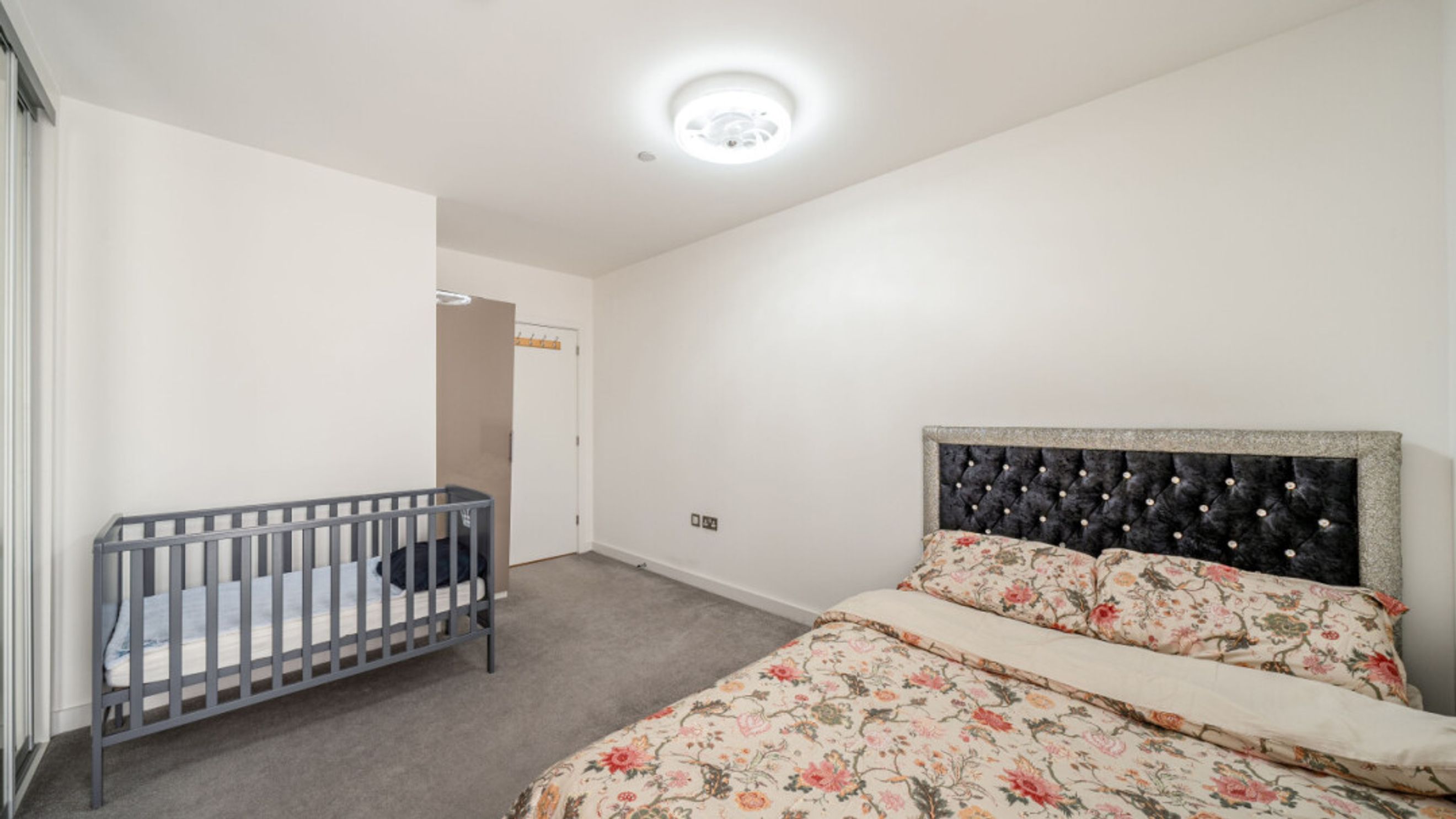 Property photo 10 of 27 for Verona House, Versailles Road, Beam Park,  