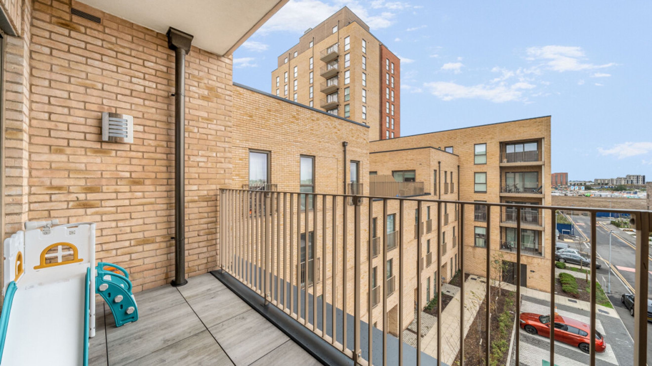 Property photo 12 of 27 for Verona House, Versailles Road, Beam Park,  