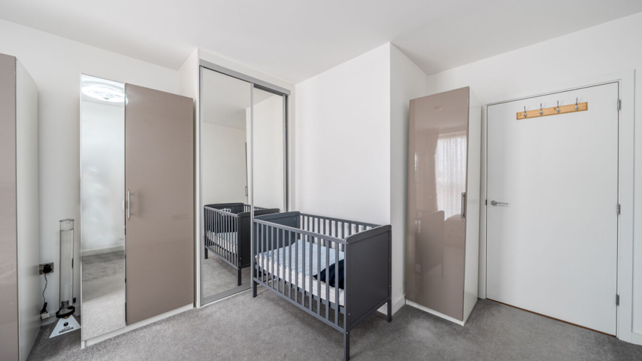 Property photo 21 of 27 for Verona House, Versailles Road, Beam Park,  