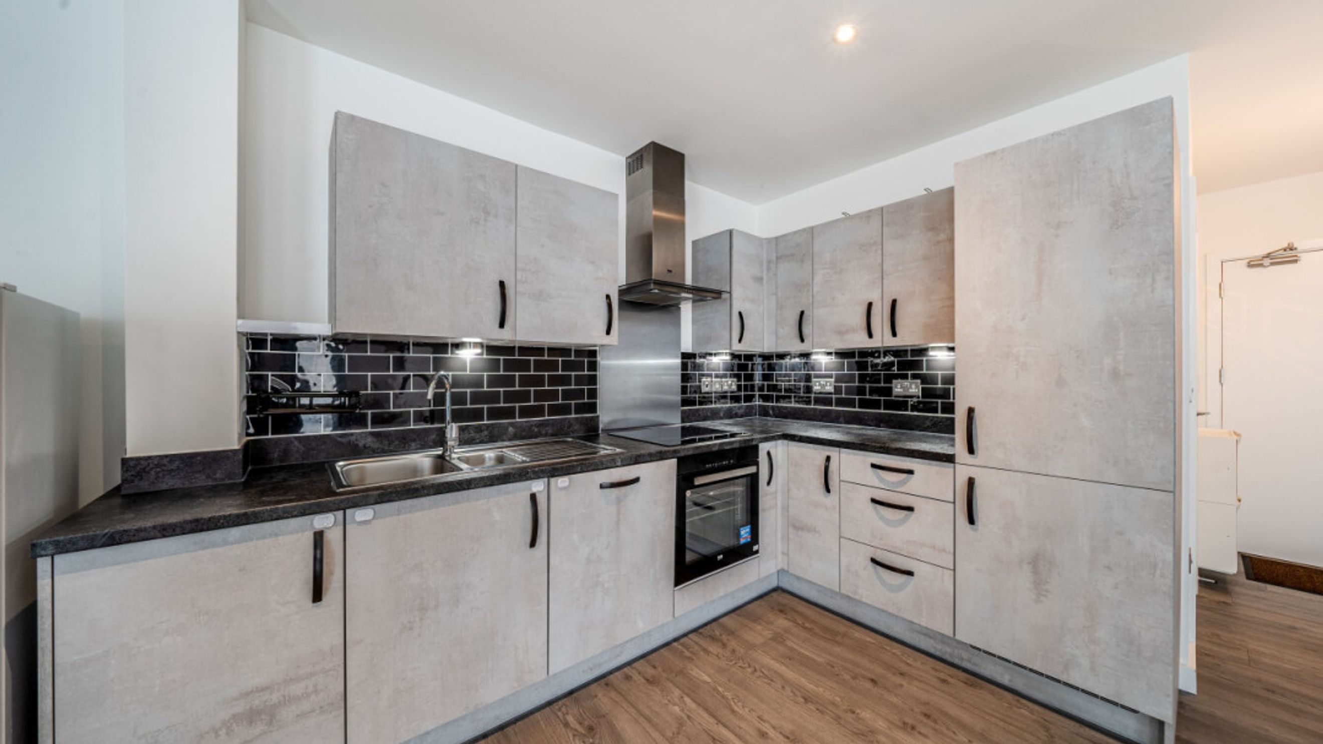 Property photo 20 of 27 for Verona House, Versailles Road, Beam Park,  