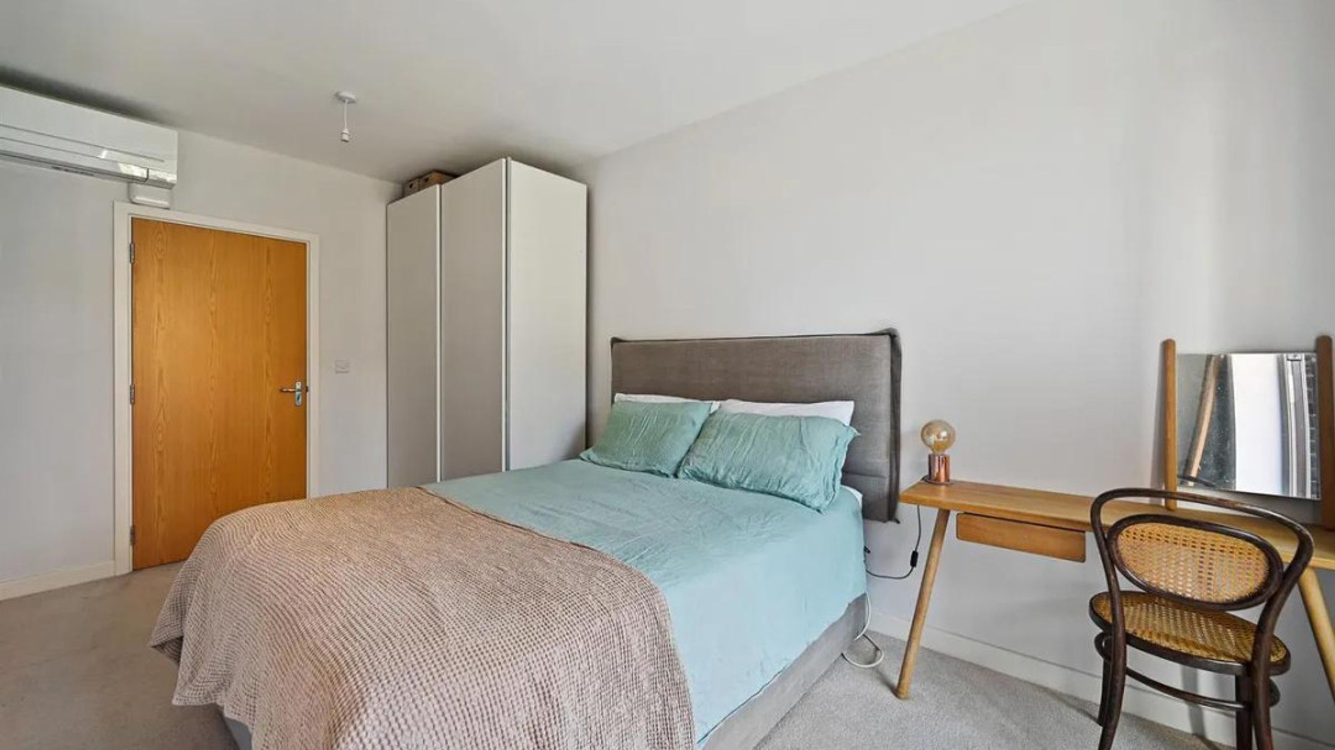 Property photo 6 of 16 for London NW3 7AW, London,  