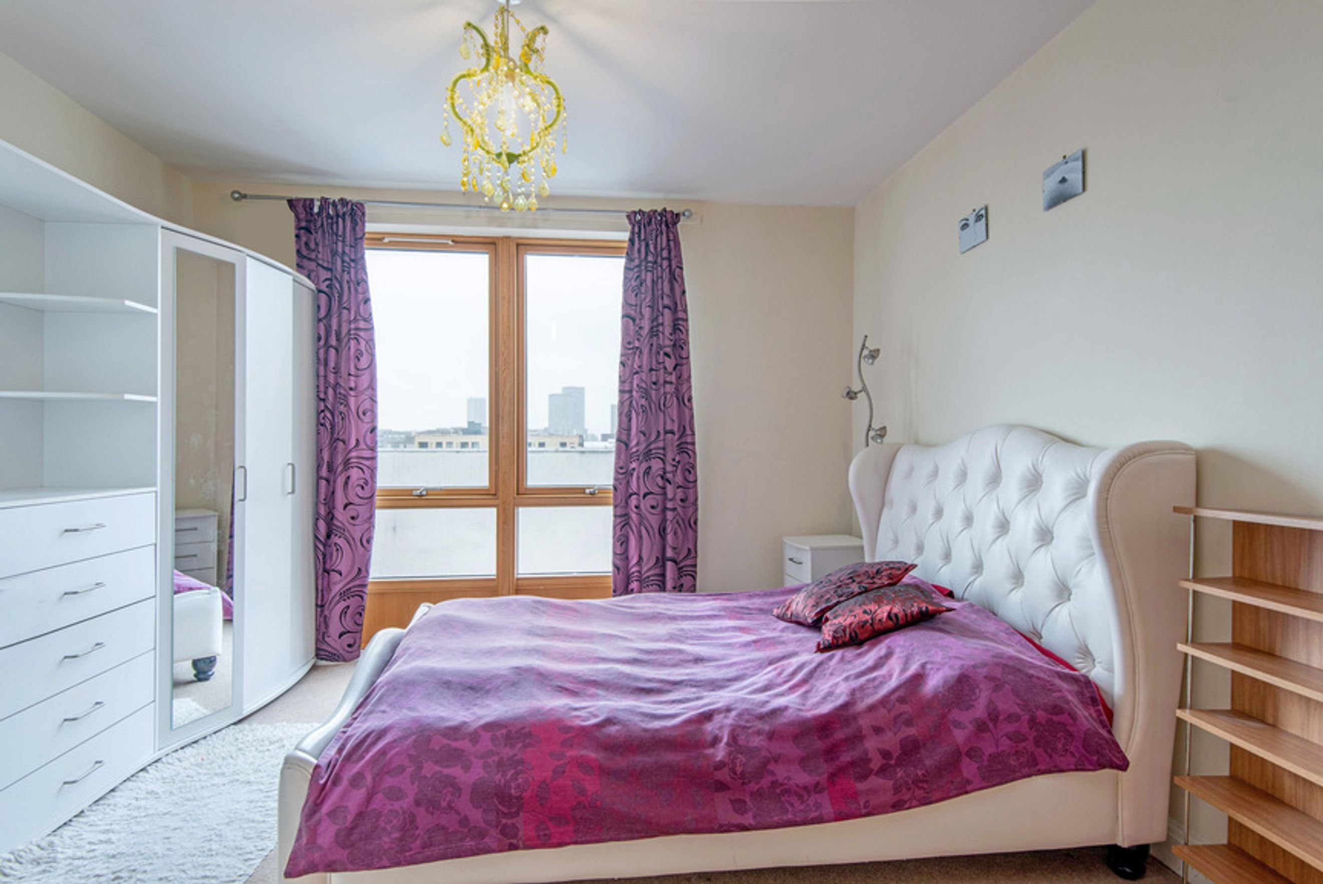 Property photo 9 of 13 for Biggs Square, Felstead Street