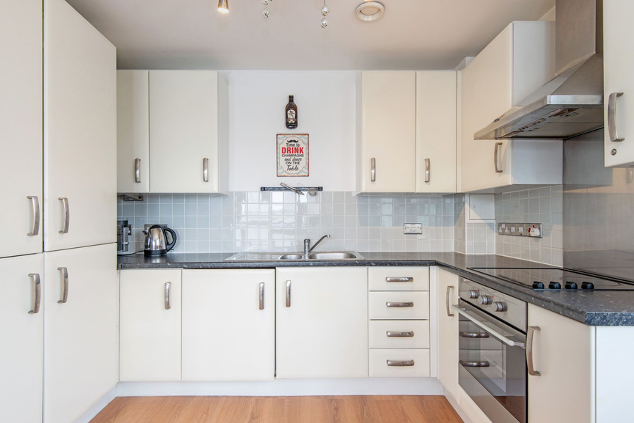 Property photo 5 of 13 for Biggs Square, Felstead Street