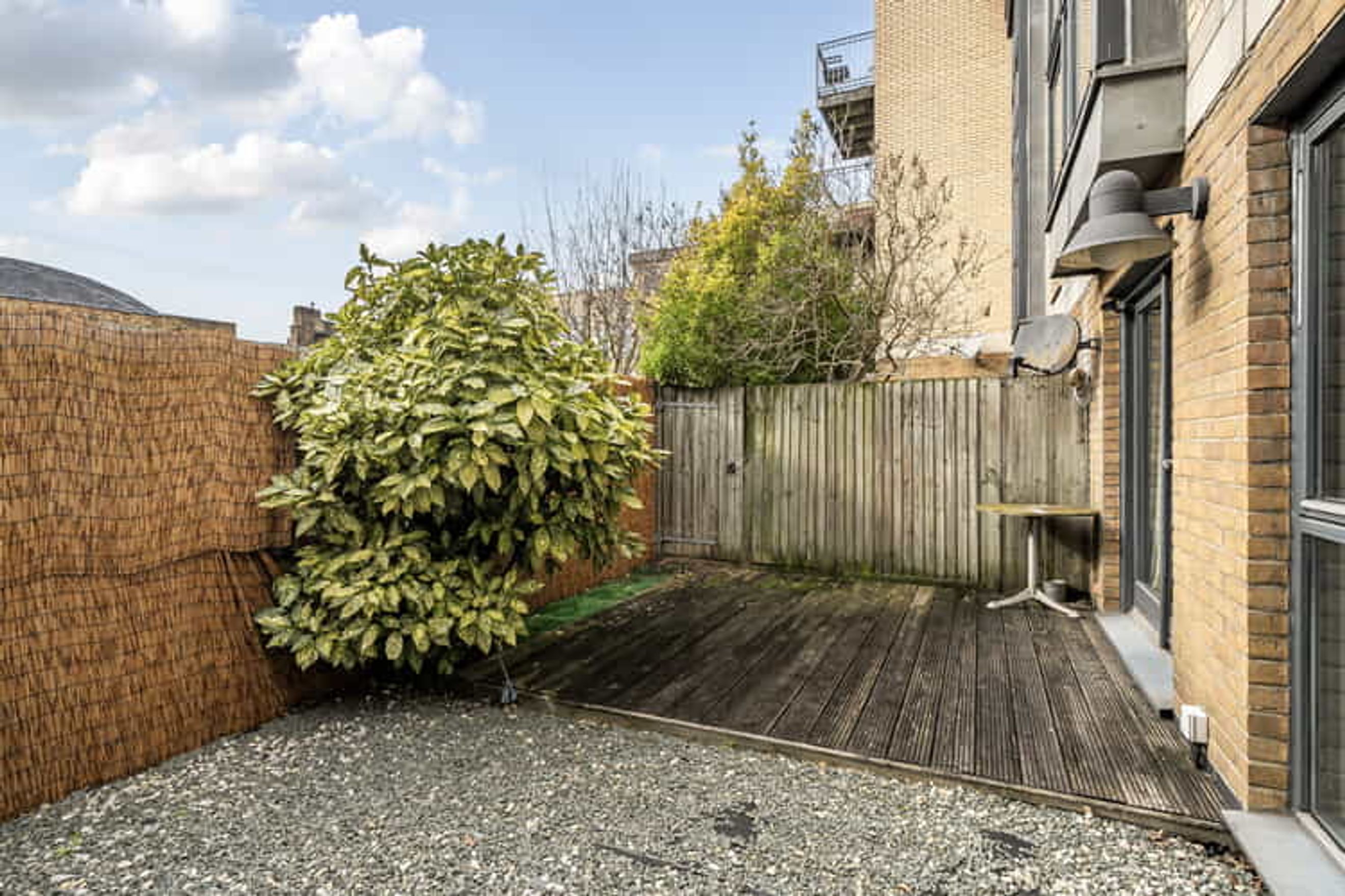 Property photo 13 of 17 for Balls Pond Road, Hackney