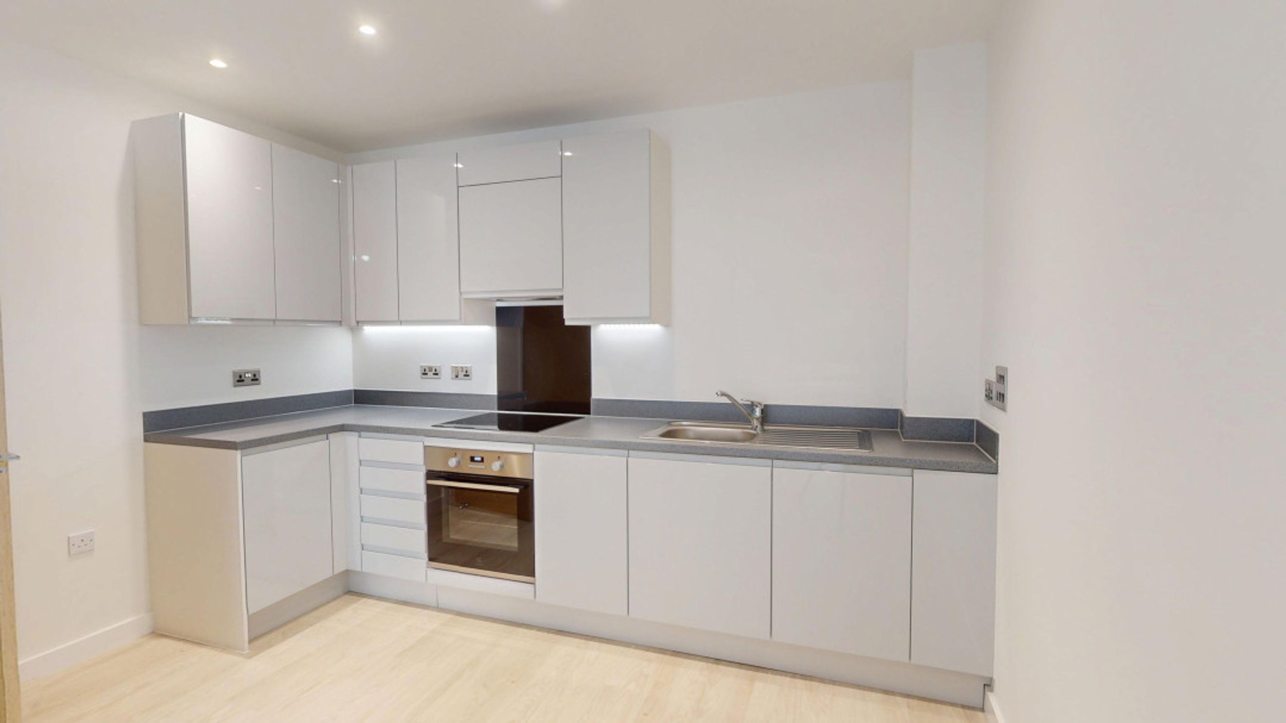 Property photo 12 of 18 for Silvertown, Royal Docks, Royal Docks