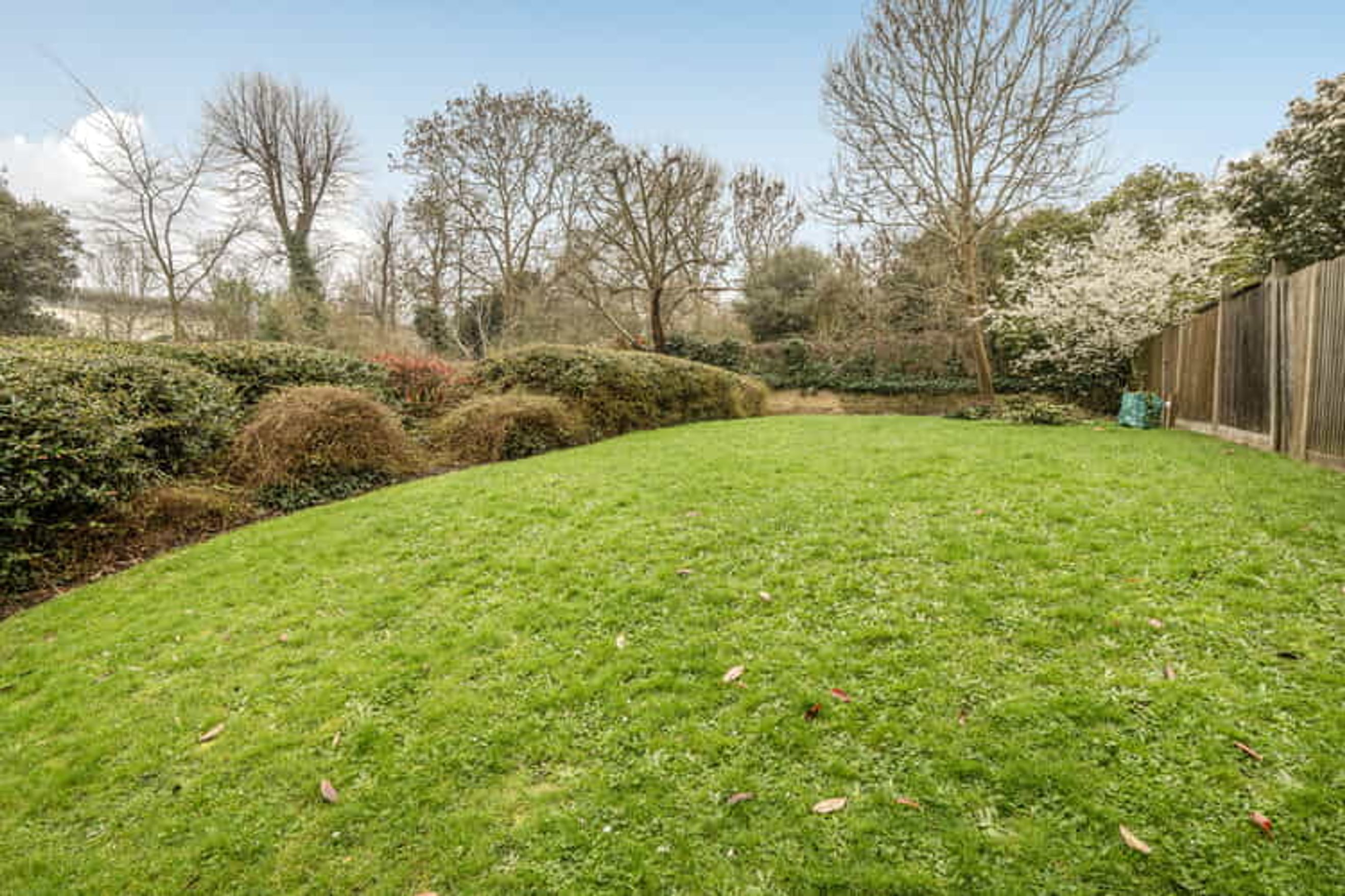 Property photo 14 of 17 for Ambergate, Trinity Rise