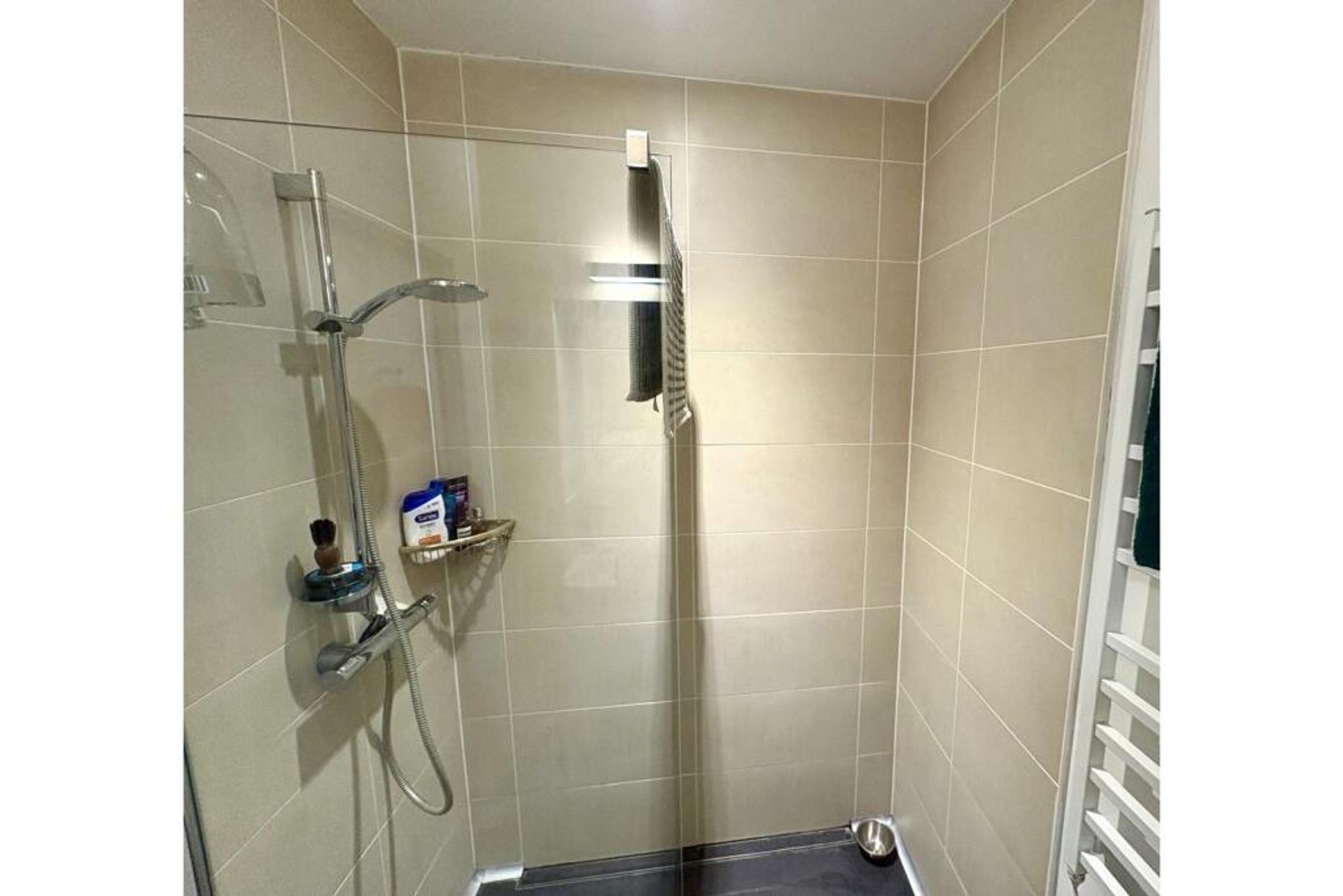 Property photo 6 of 7 for 10 Wynne Road