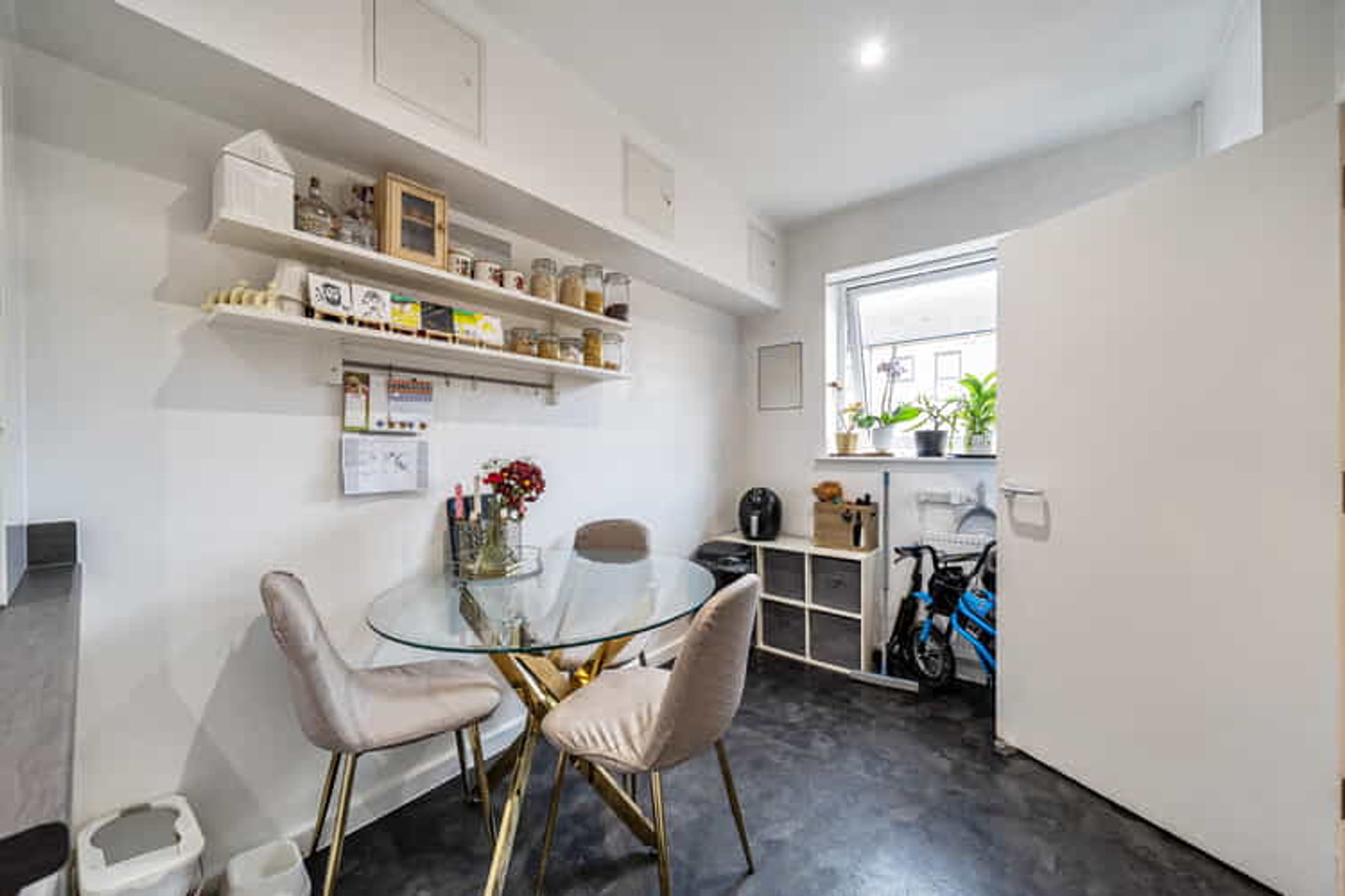 Property photo 6 of 21 for Calvert Mews, Dagenham