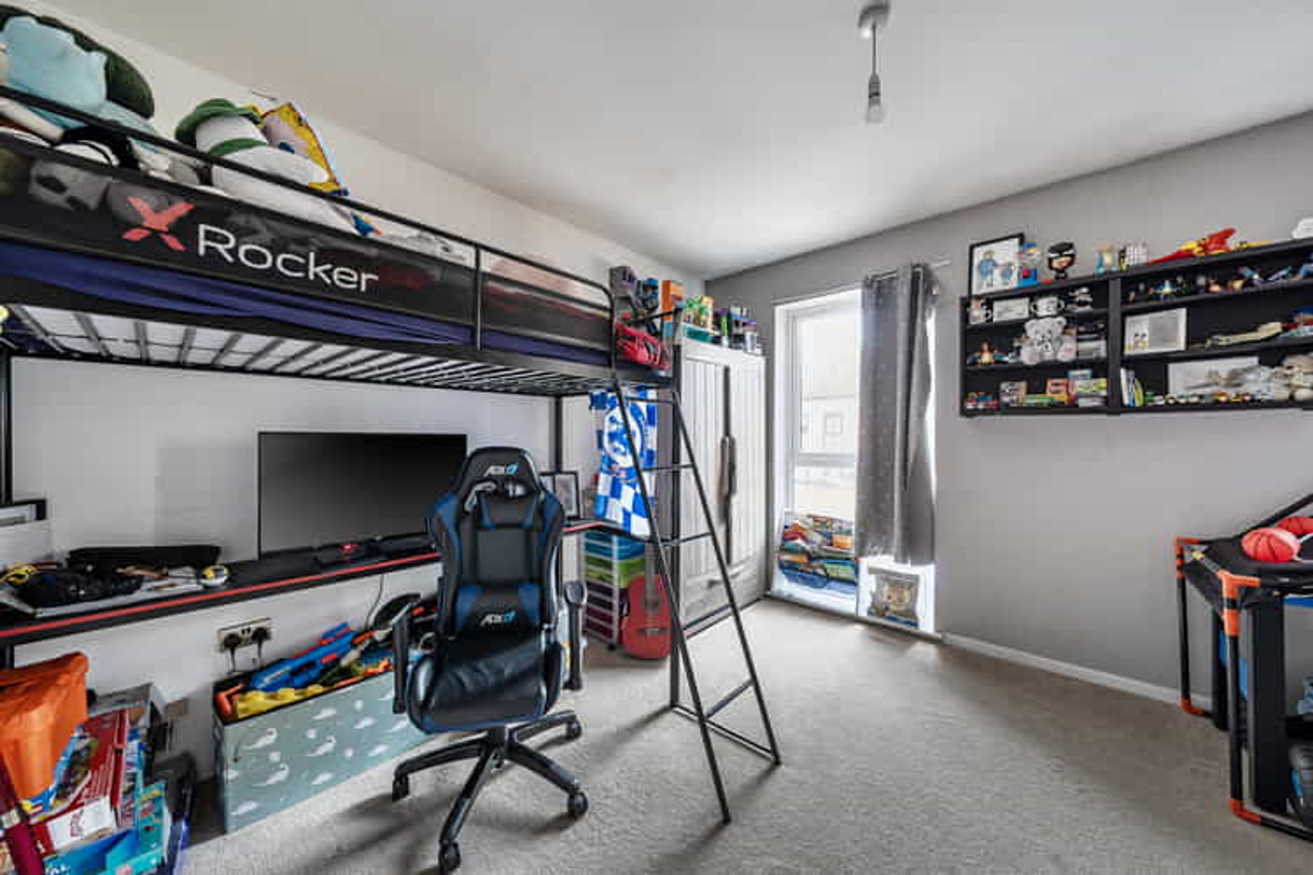 Property photo 11 of 21 for Calvert Mews, Dagenham