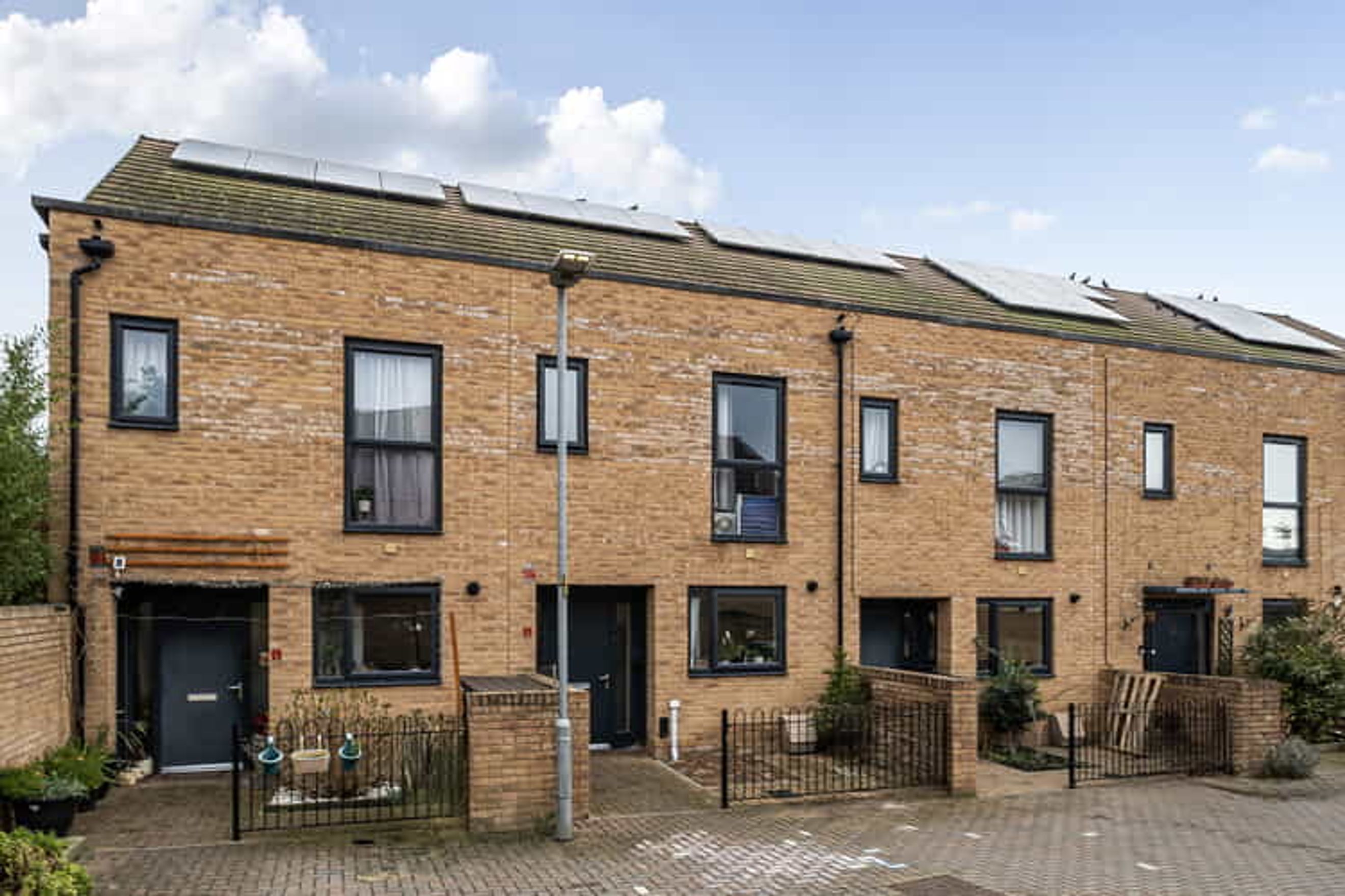 Property photo 20 of 21 for Calvert Mews, Dagenham