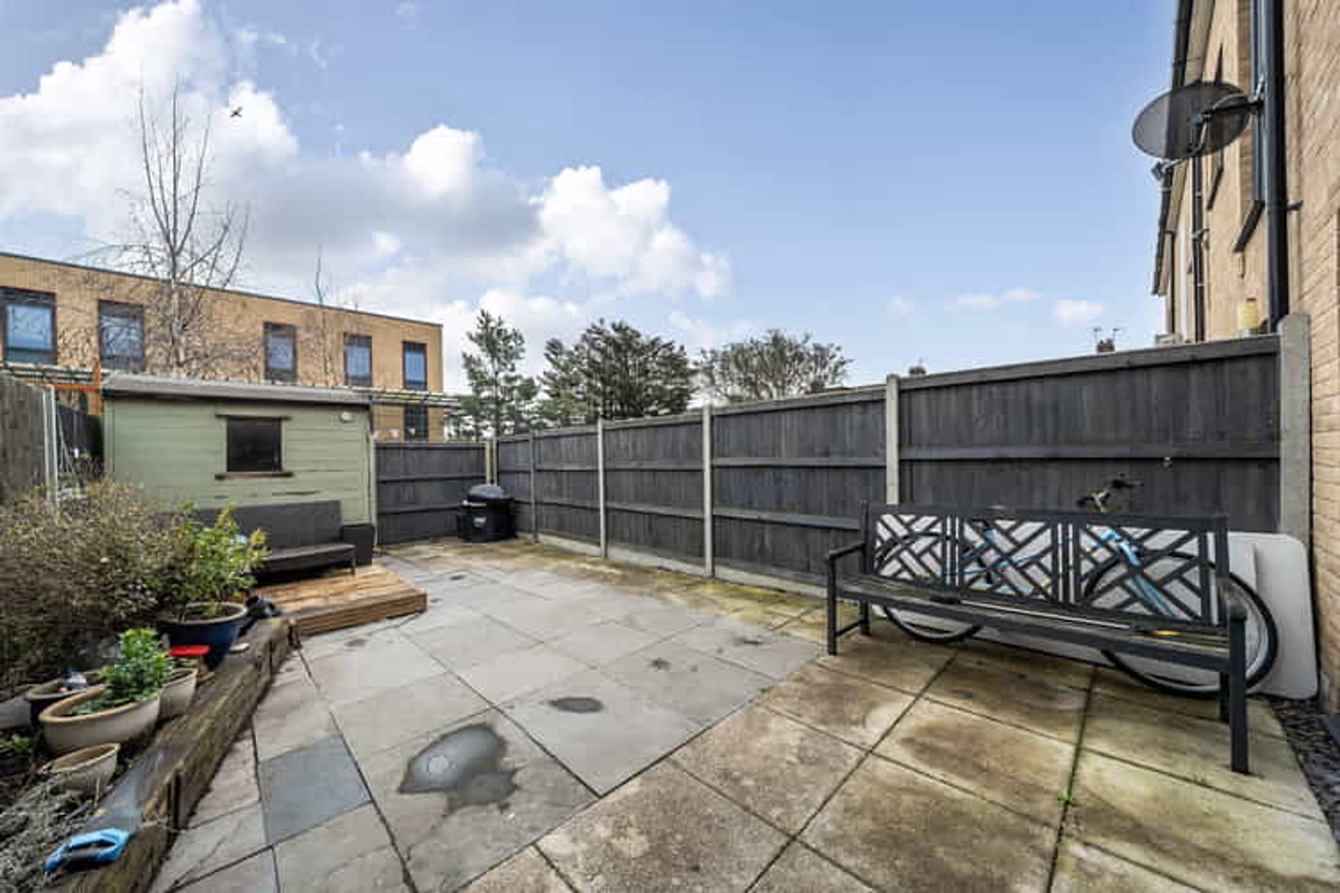 Property photo 17 of 21 for Calvert Mews, Dagenham