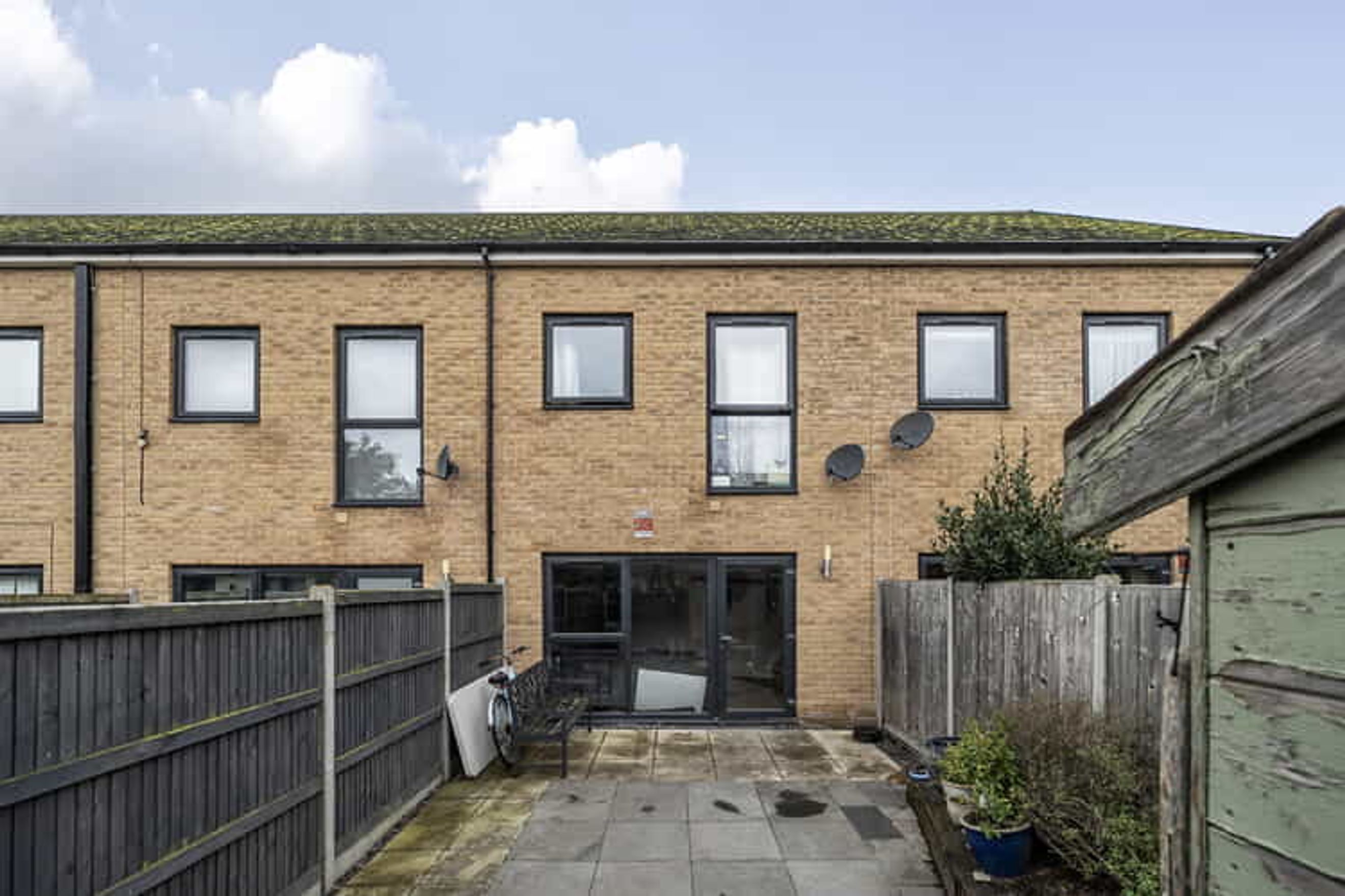 Property photo 19 of 21 for Calvert Mews, Dagenham