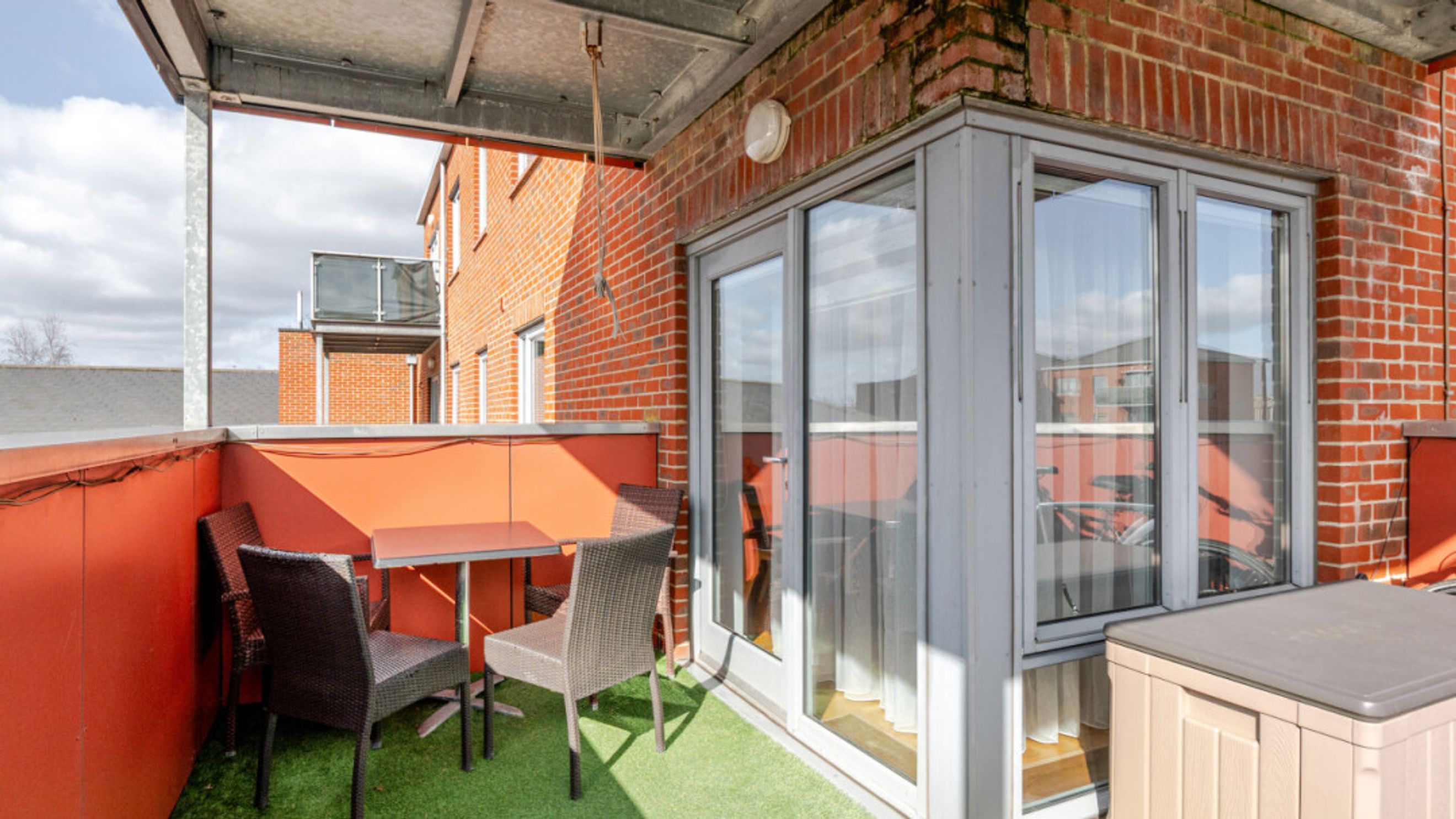 Property photo 14 of 36 for Serpentine Close, Chadwell Heath,  