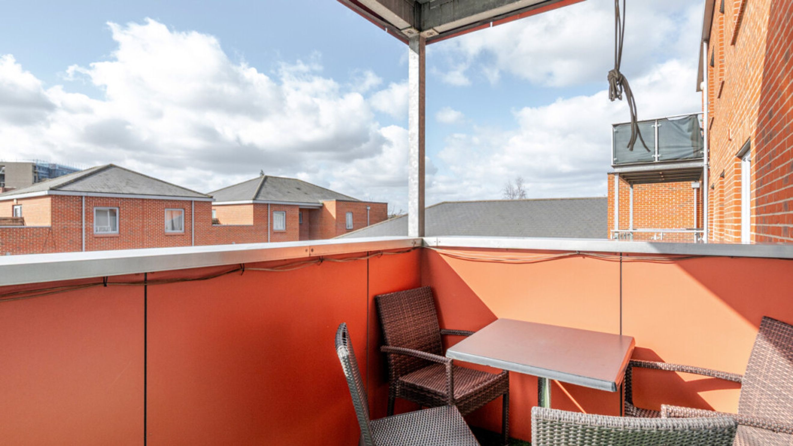 Property photo 15 of 36 for Serpentine Close, Chadwell Heath,  